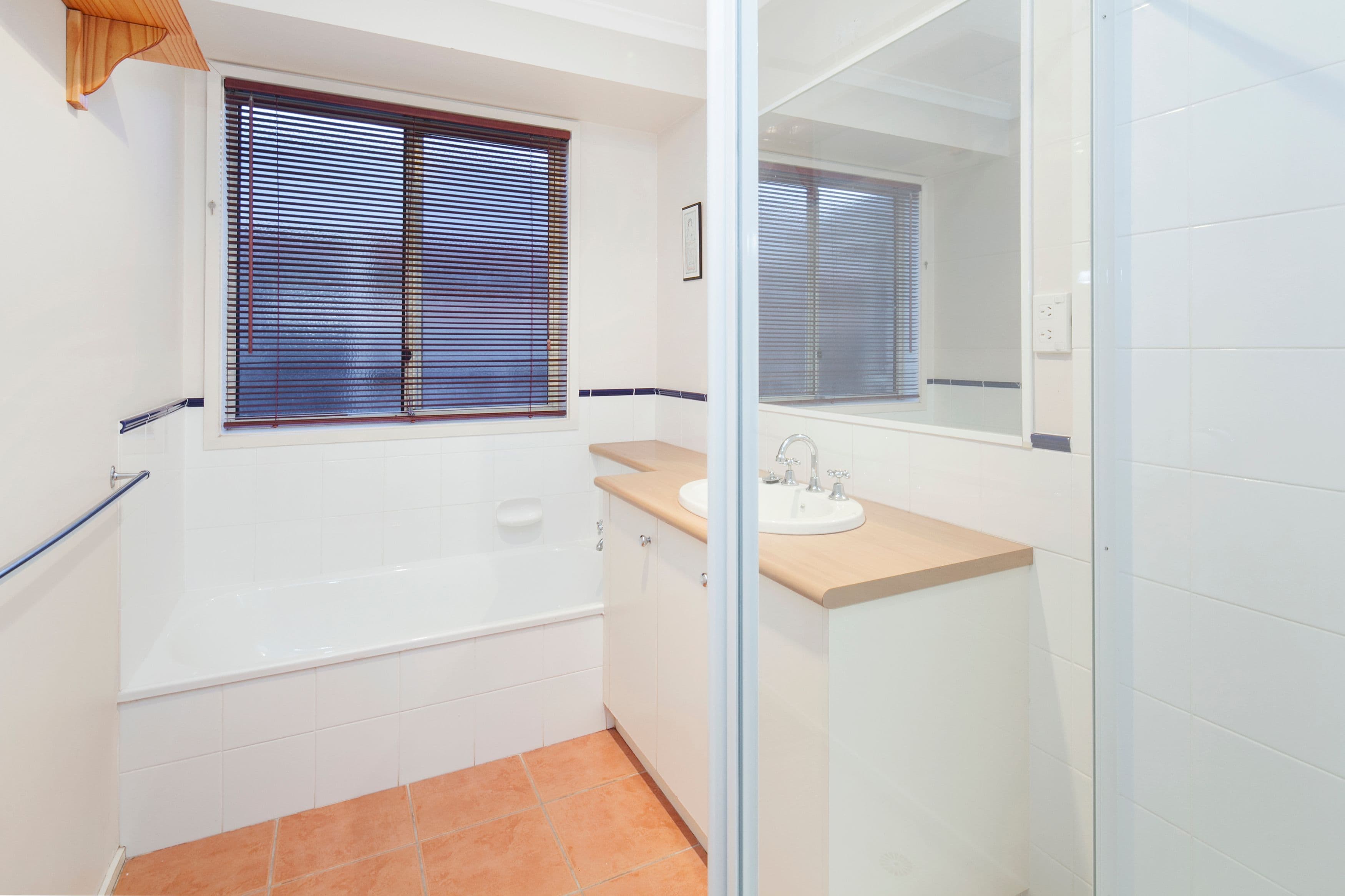 18 Bonshaw Drive, Sebastopol  Victoria  3356, Australia, Sebastopol - Thumbnail 6