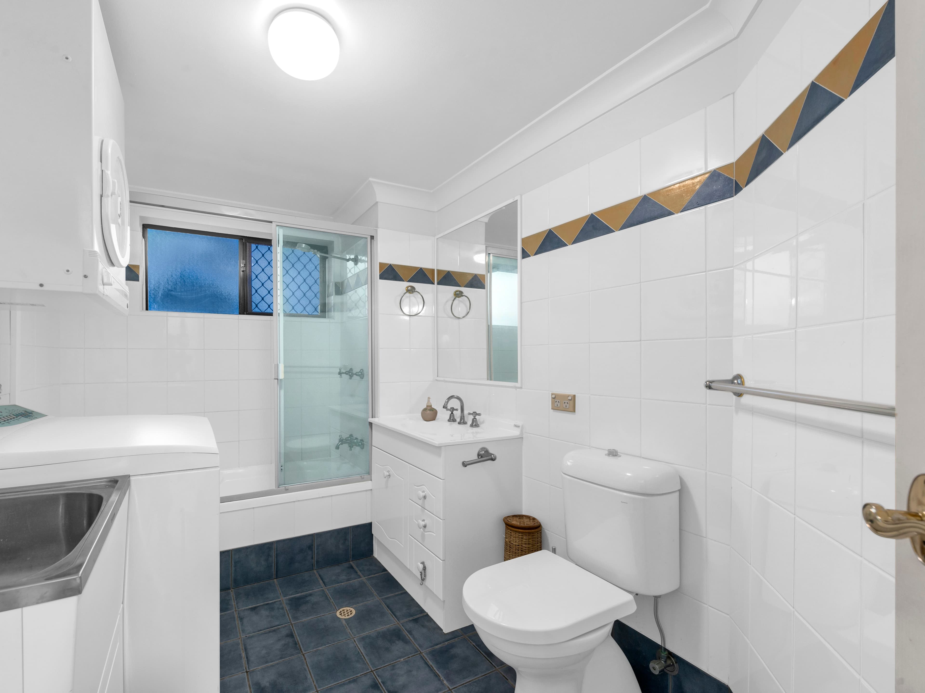 57 Eighth Avenue, Coorparoo QLD 4151, Coorparoo - Thumbnail 6