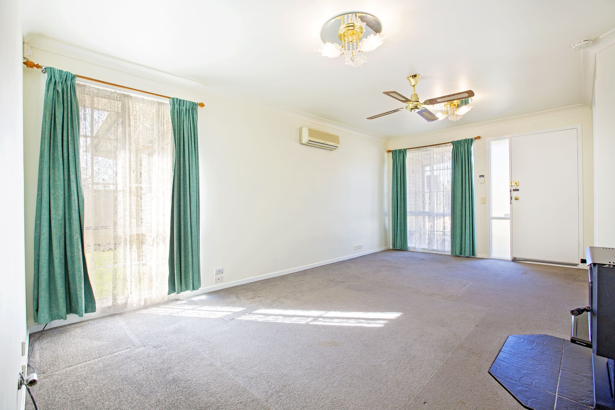9 Dorado Place, Hinchinbrook - Thumbnail 3