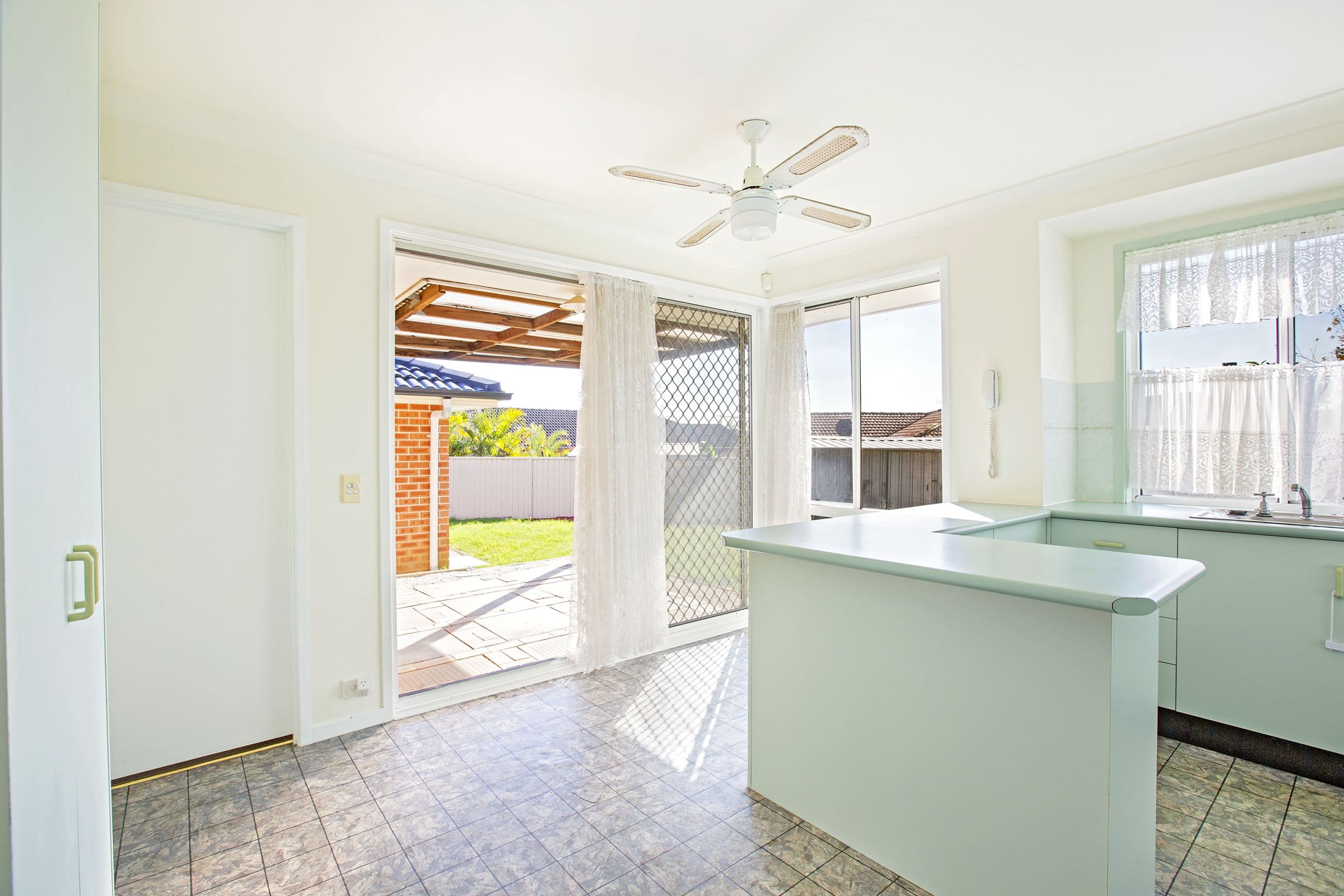9 Dorado Place, Hinchinbrook - Thumbnail 5