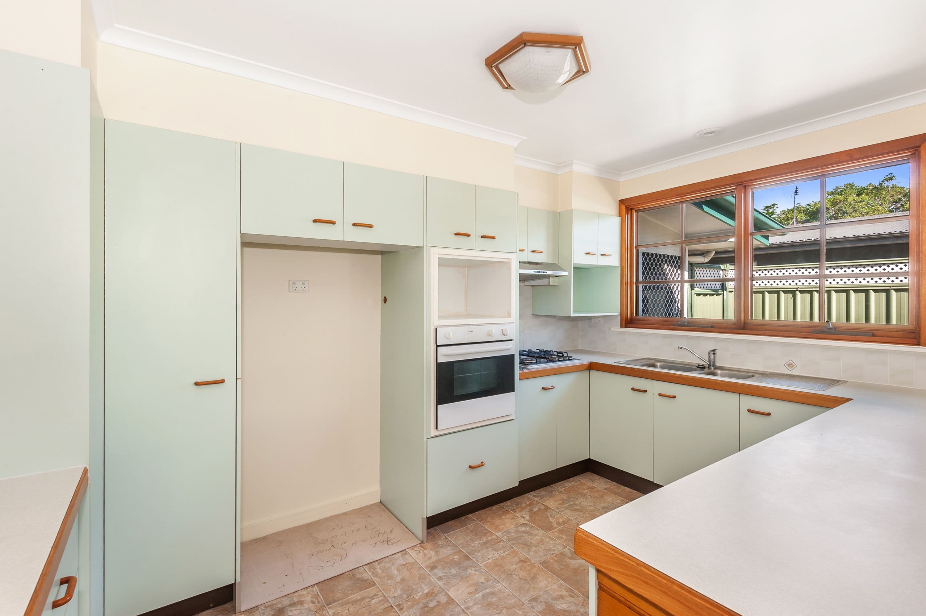 5 Norm Street, Kenmore QLD 4069, Kenmore - Thumbnail 5
