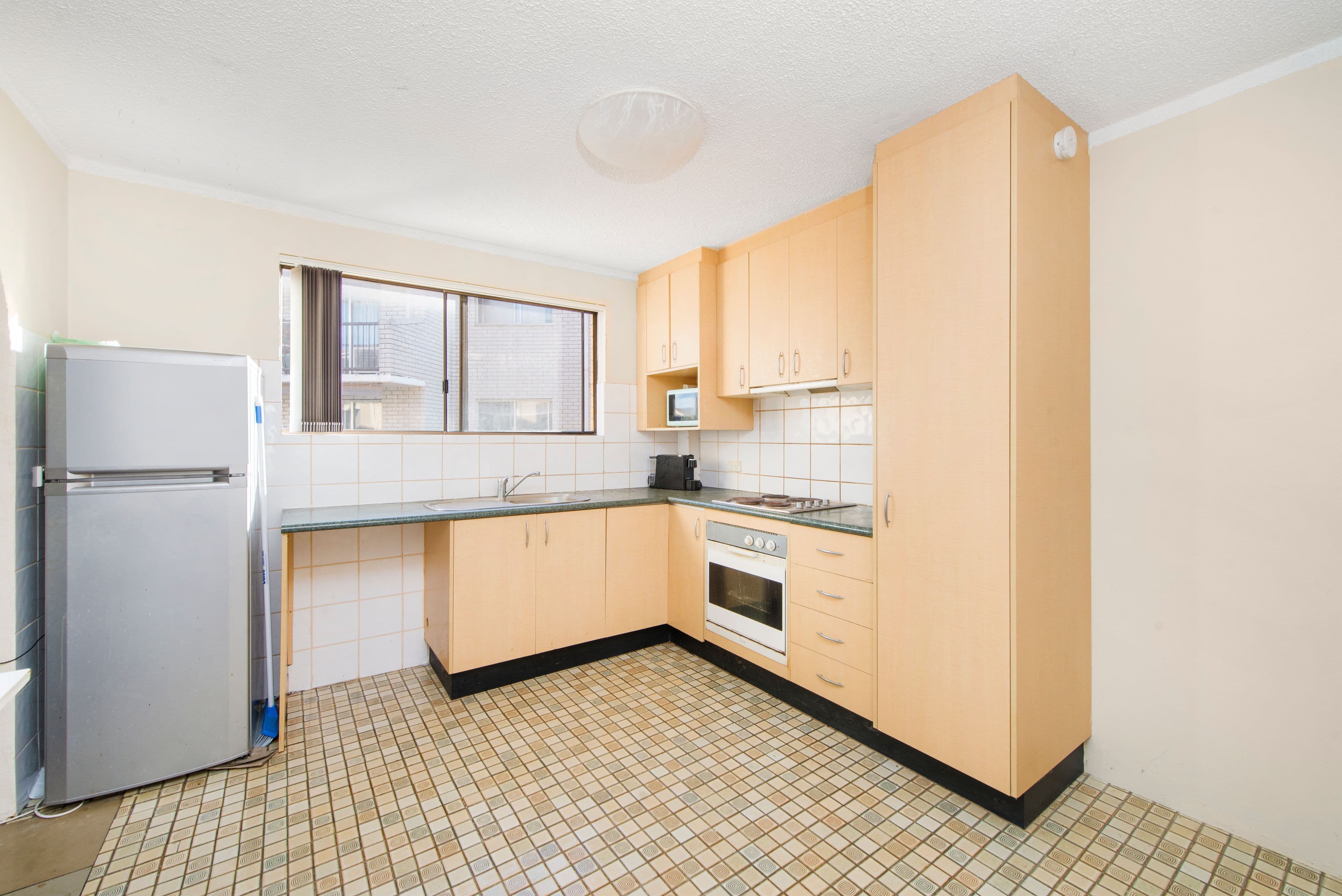 43 Britannia Avenue, Broadbeach QLD 4218, Broadbeach - Thumbnail 4