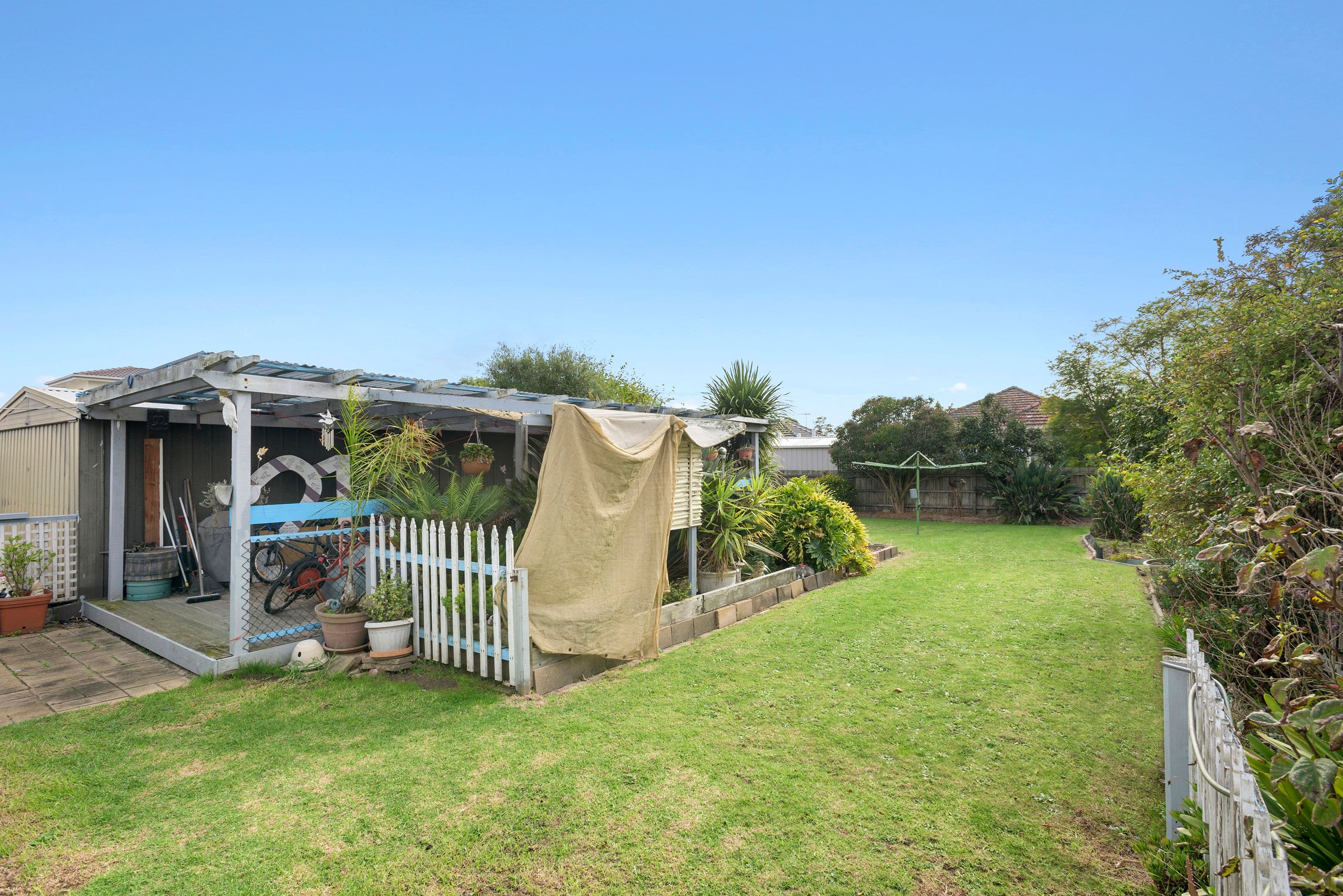 33 Eleebana Avenue, Hughesdale VIC 3166, Hughesdale - Thumbnail 4