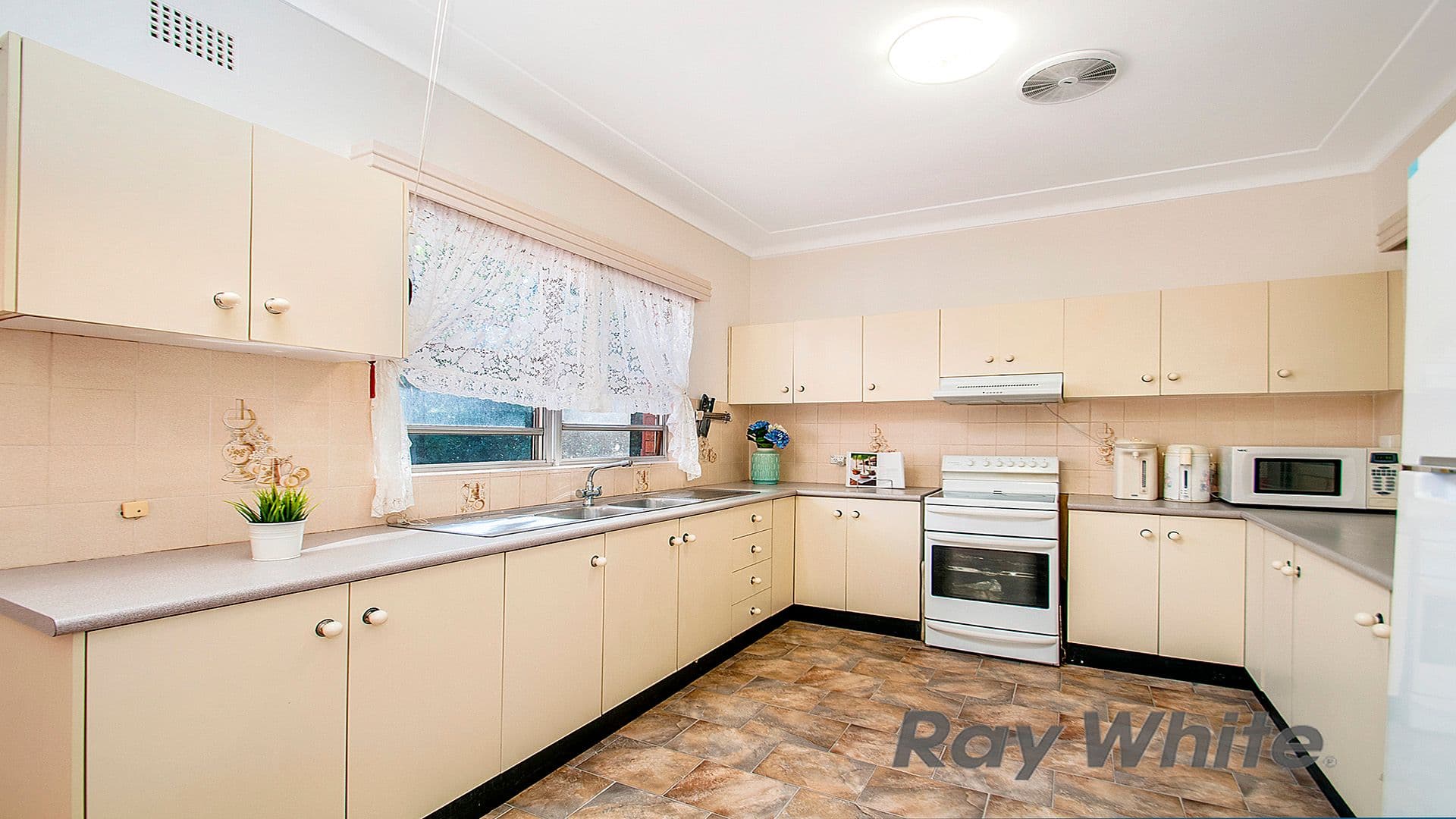 51 Mobbs Lane, Carlingford - Thumbnail 6