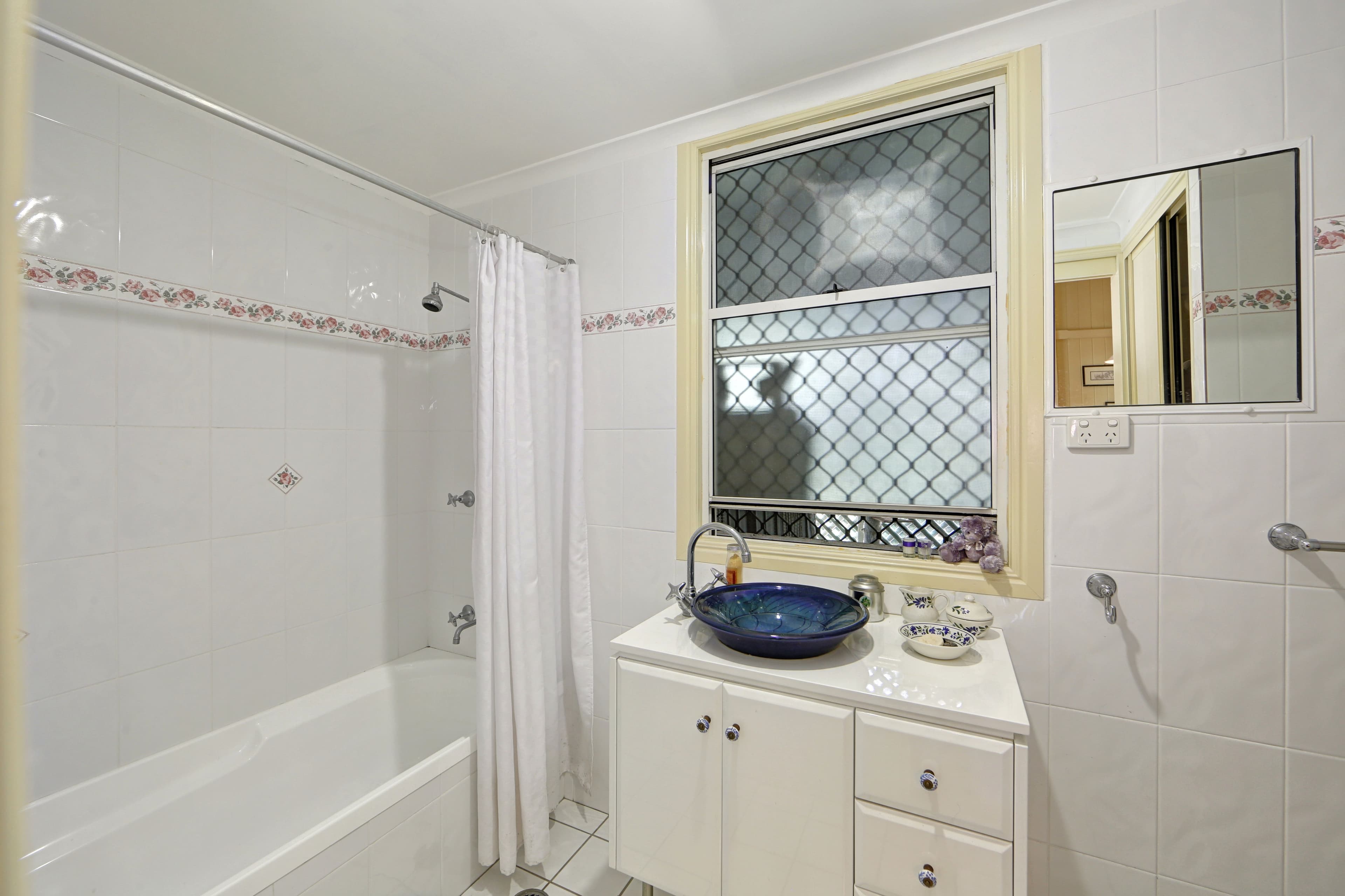 29 Pitt Street, Bundaberg South QLD 4670, Bundaberg South - Thumbnail 4