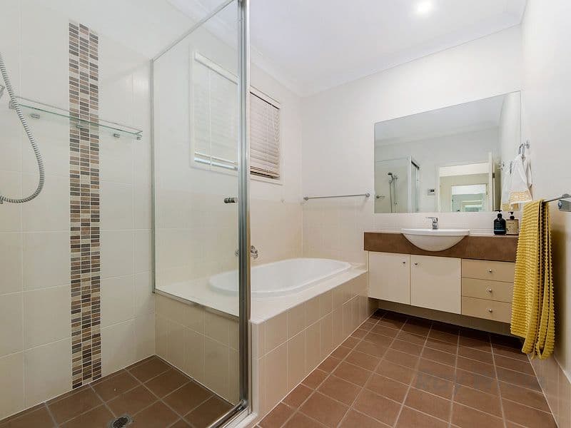 10 Flaxton Street, Ormeau QLD 4208, Ormeau - Thumbnail 5
