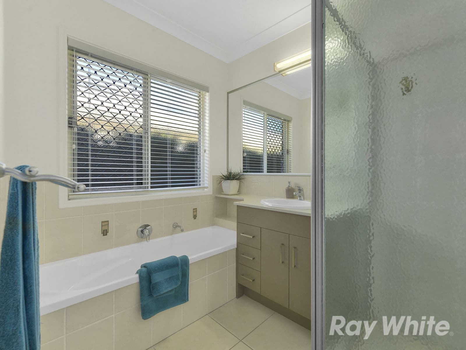 41 Fairway Court, Caboolture QLD 4510, Caboolture - Thumbnail 7