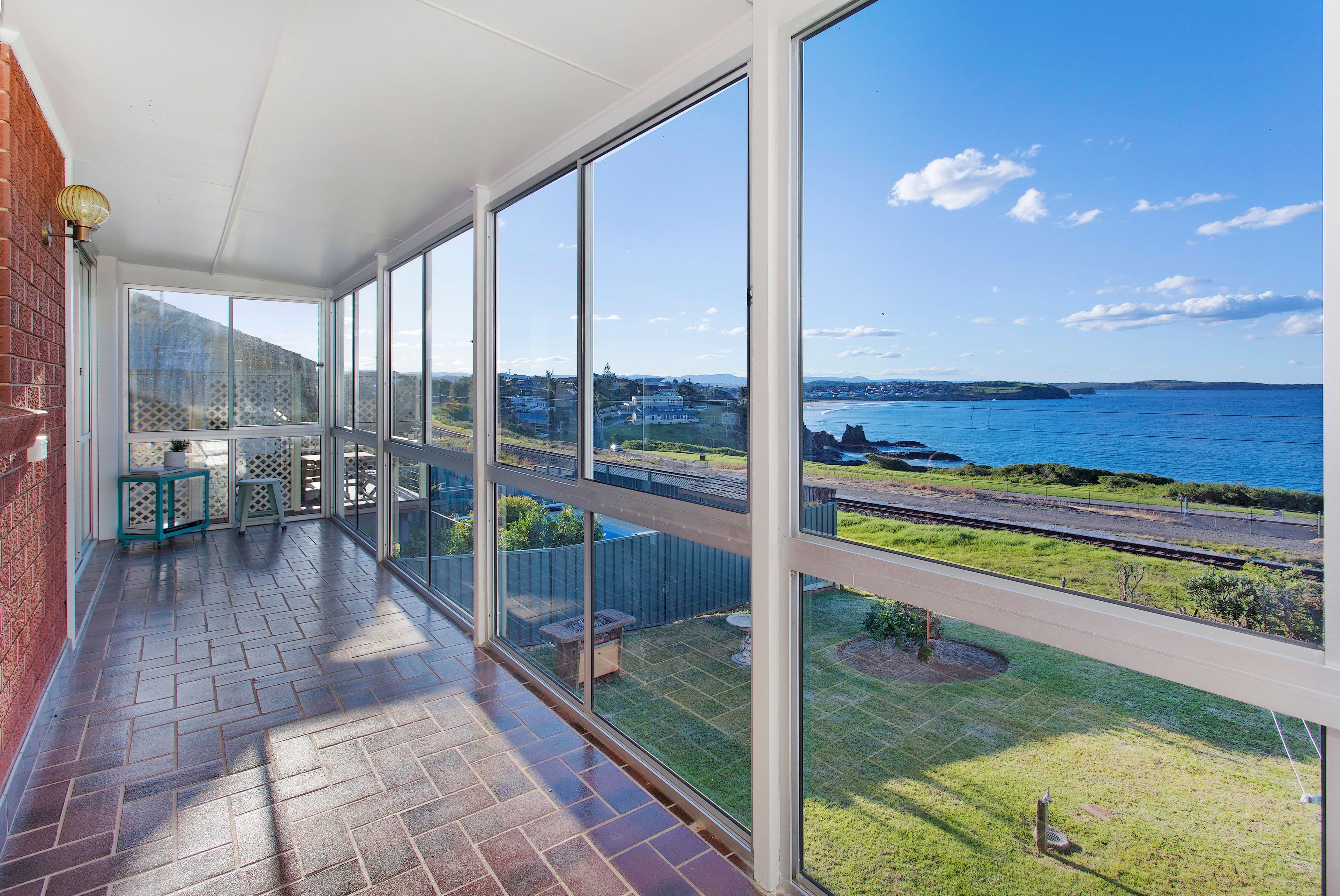 16 Cathedral Rocks Avenue, Kiama Downs - Thumbnail 2