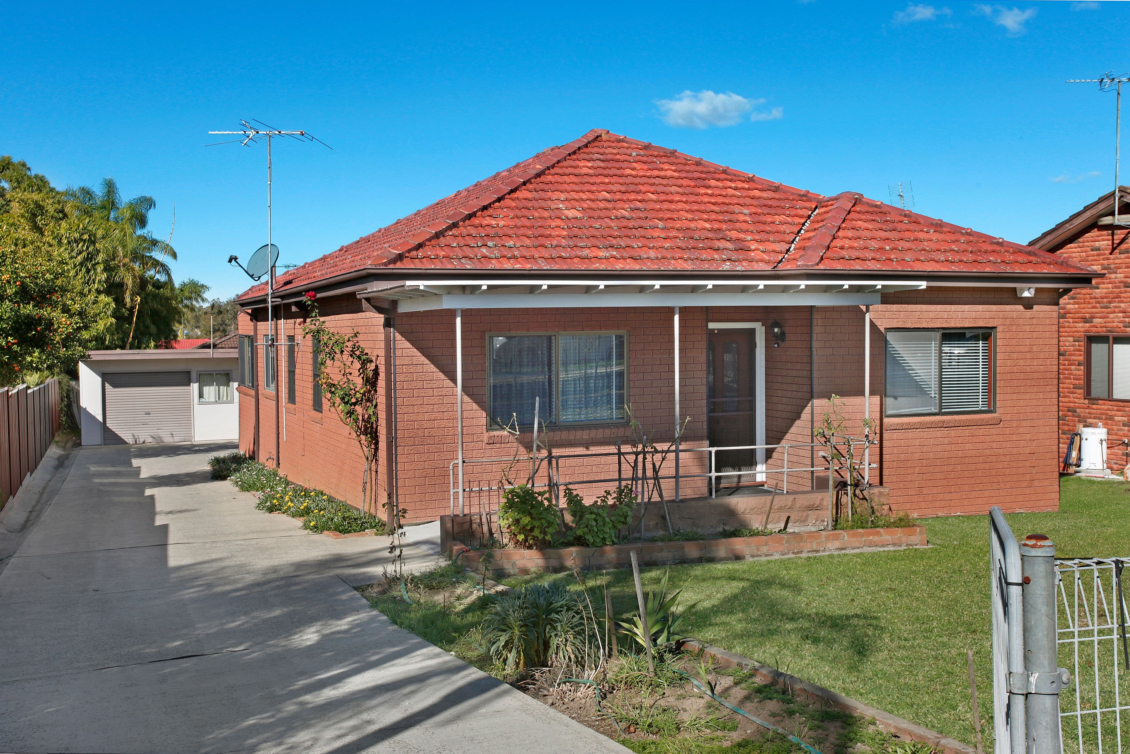 162 Humphries Road, St Johns Park - Image 1