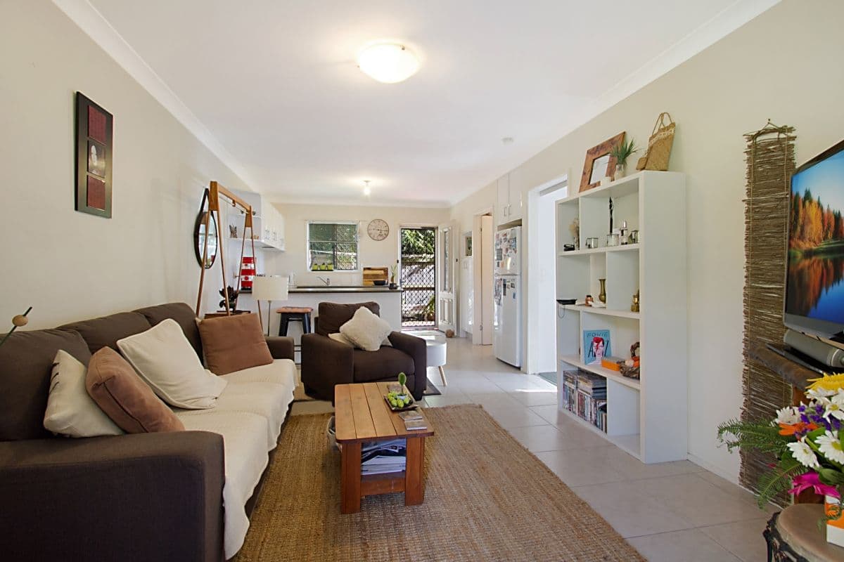 58 Sarawak Avenue, Palm Beach QLD 4221, Palm Beach - Thumbnail 6