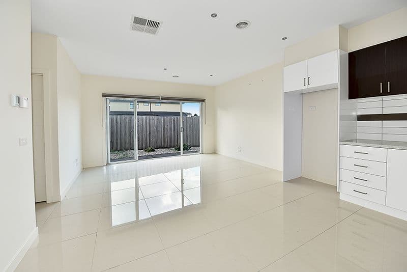 10 Dhemre Place, Dallas VIC 3047, Dallas - Thumbnail 4