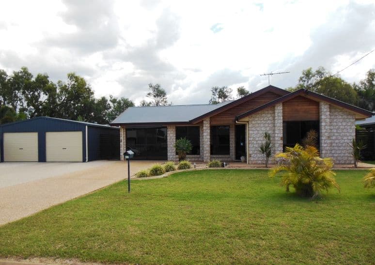 17 Vicki Close, Emerald QLD 4720, Emerald - Image 1