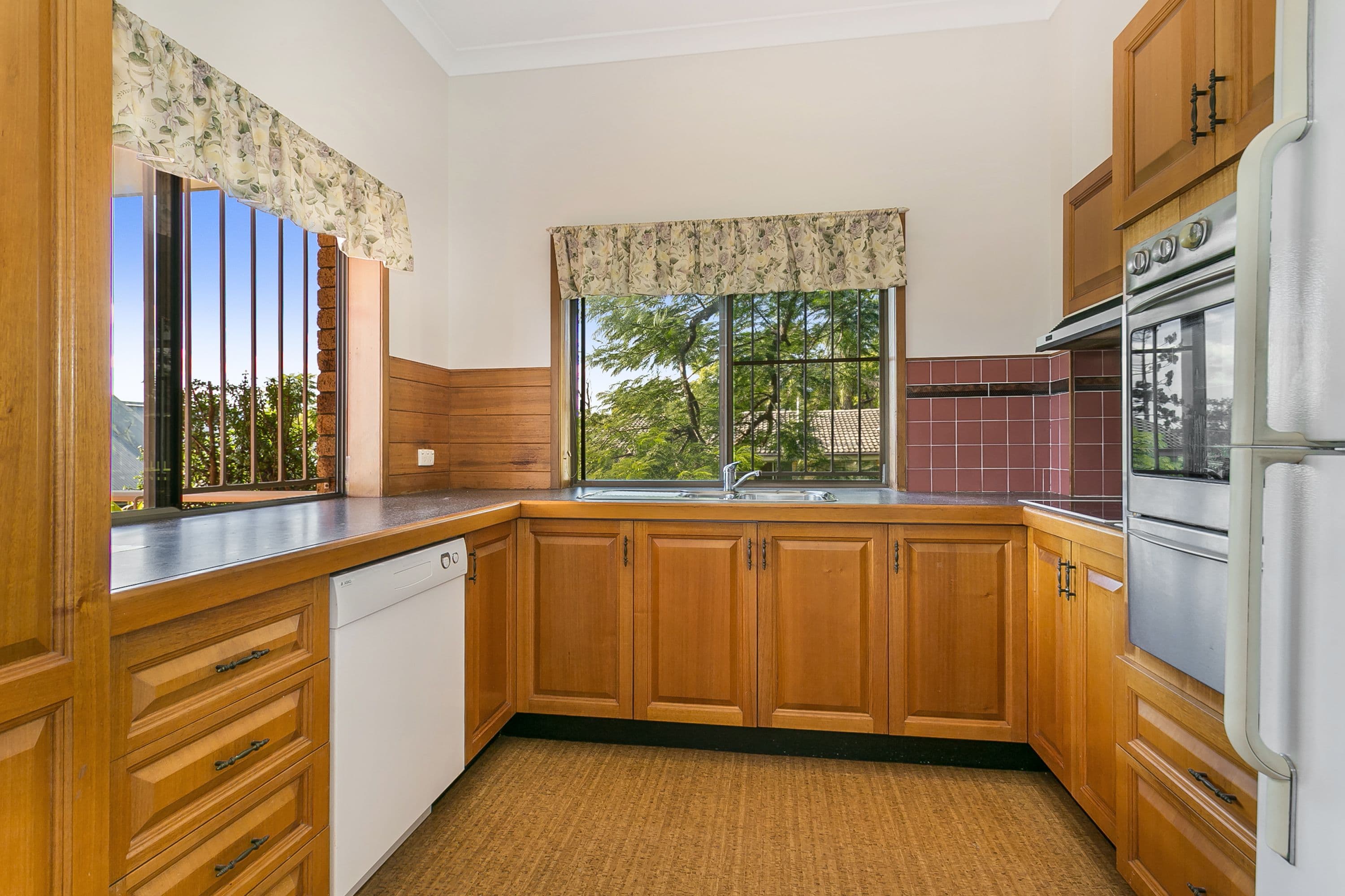 108 Swann Road, Taringa QLD 4068, Taringa - Thumbnail 5