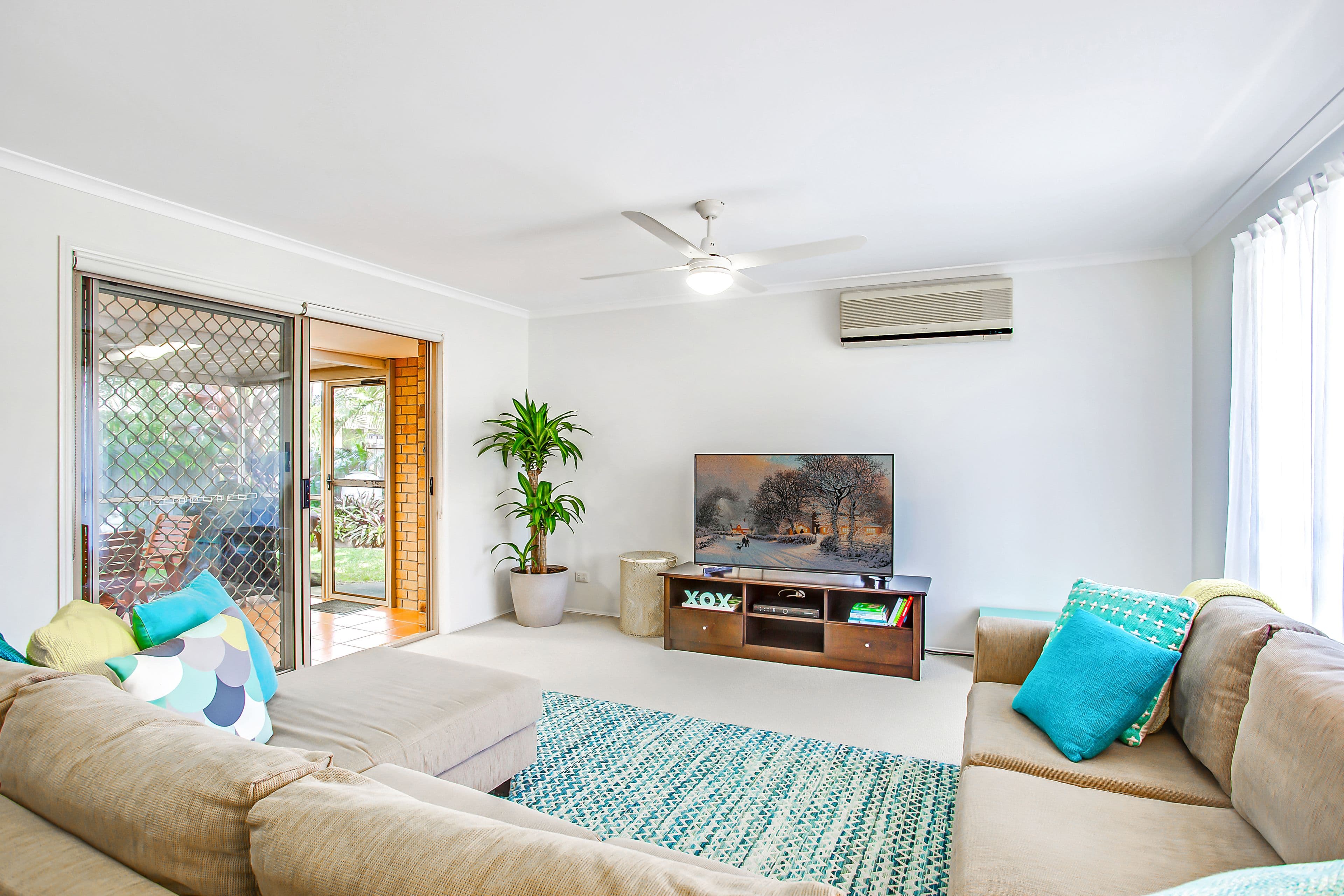 18 Allegro Place, Varsity Lakes QLD 4227, Varsity Lakes - Thumbnail 2