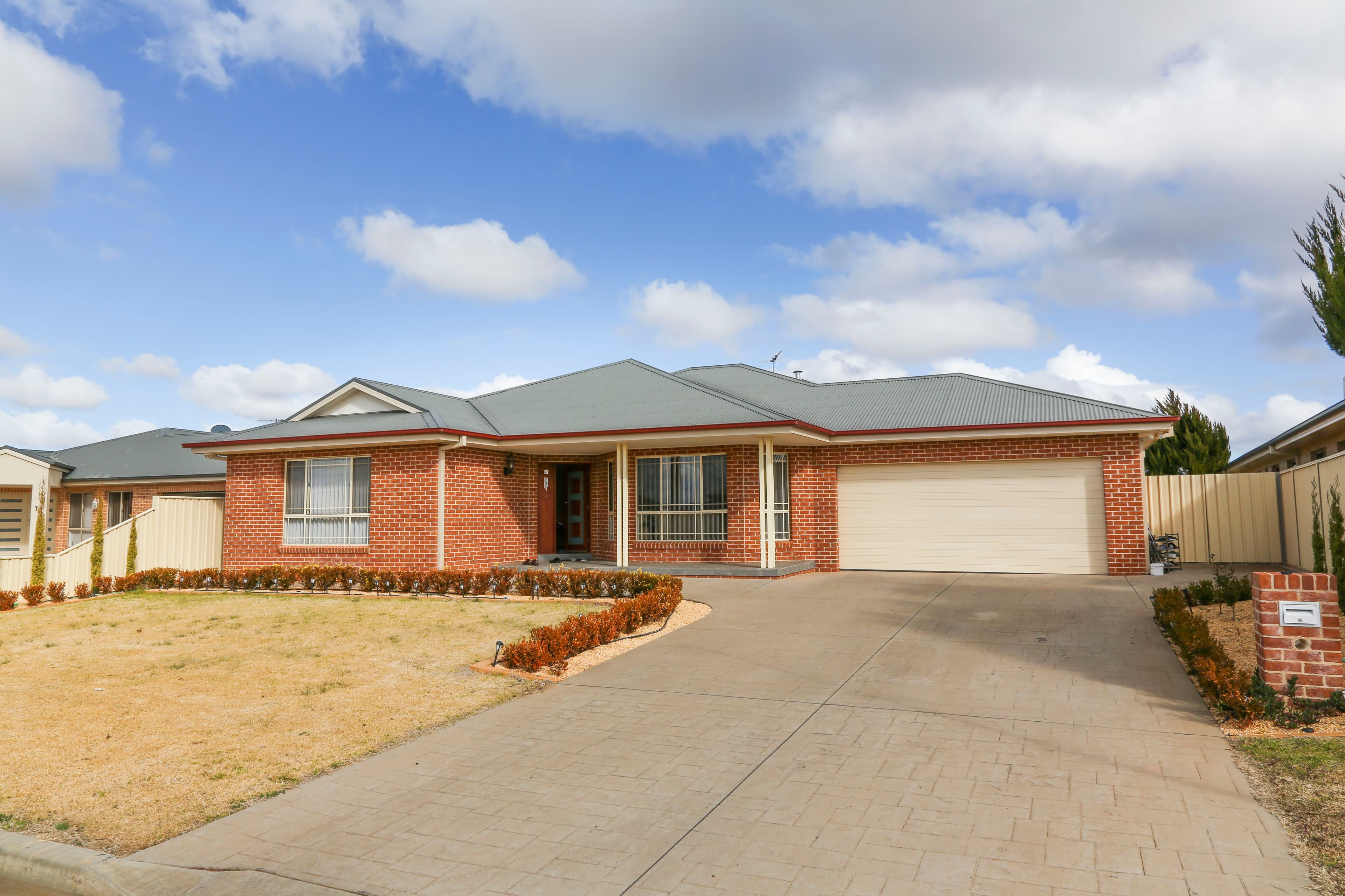 1 Quayside Court, TWEED HEADS NSW 2485, Tweed Heads - Image 1