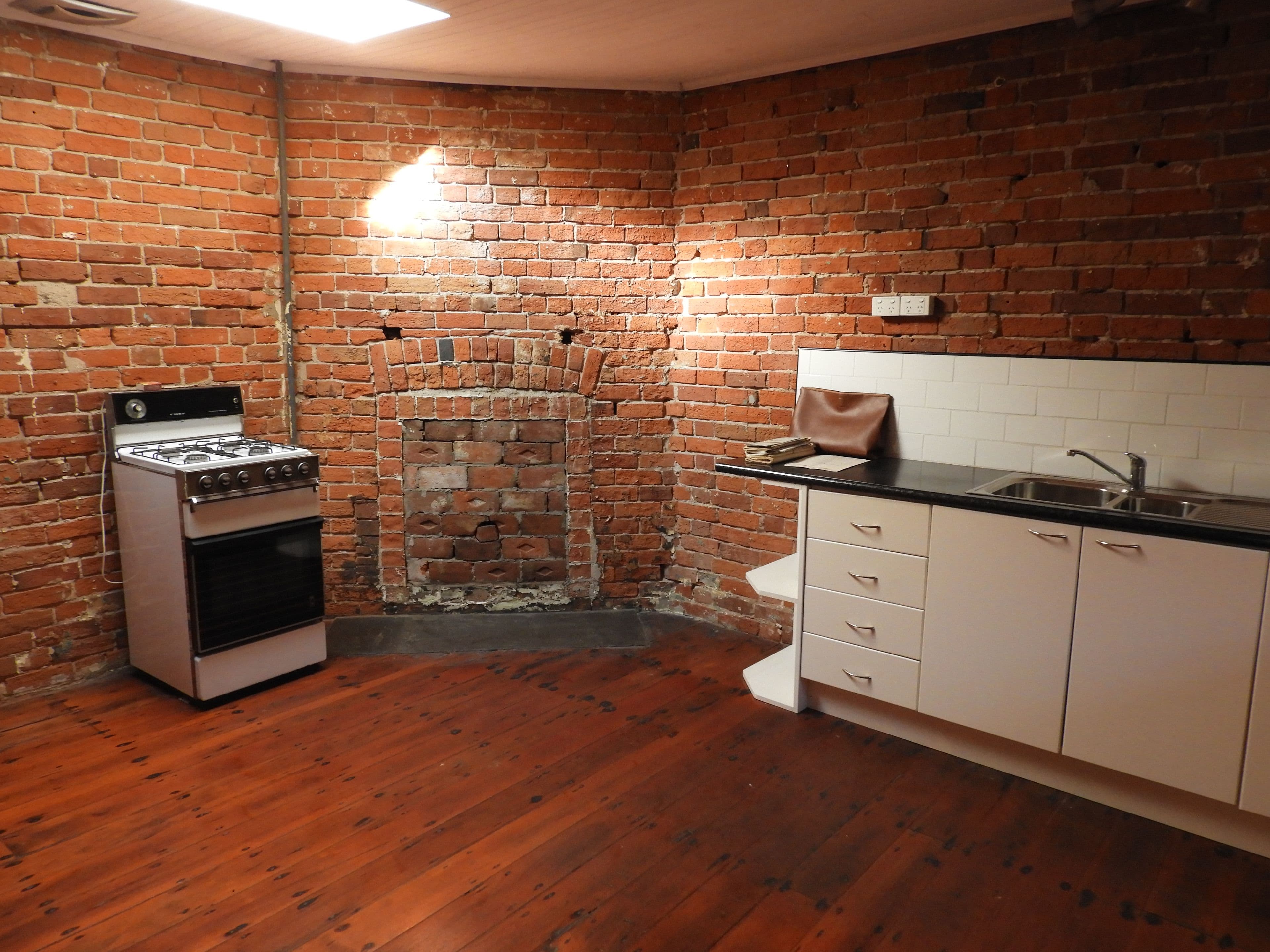 196 Howick Street, Bathurst NSW 2795, Bathurst - Thumbnail 5