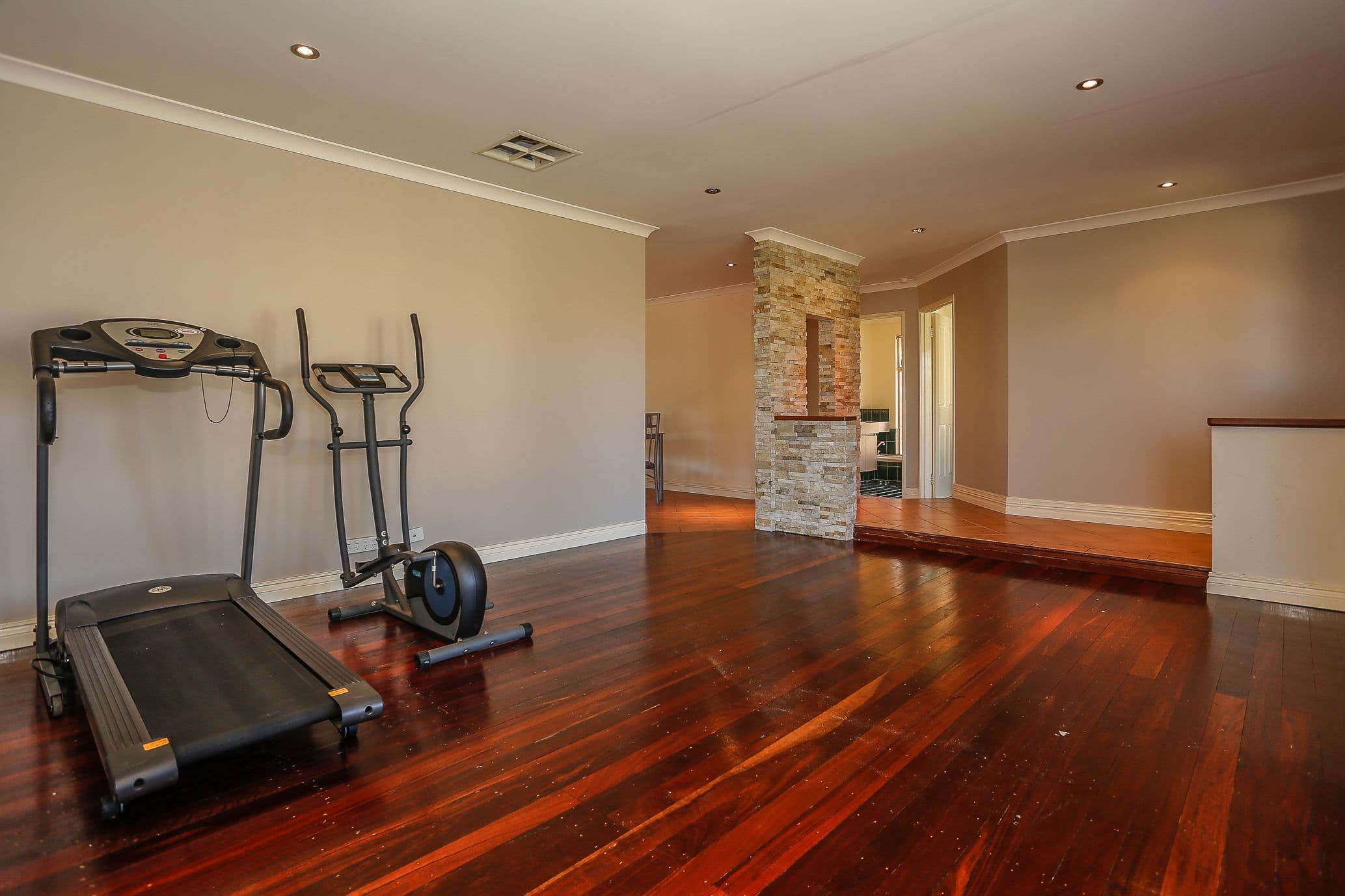 180 Hamelin Drive, Ballajura WA 6066, Ballajura - Thumbnail 3