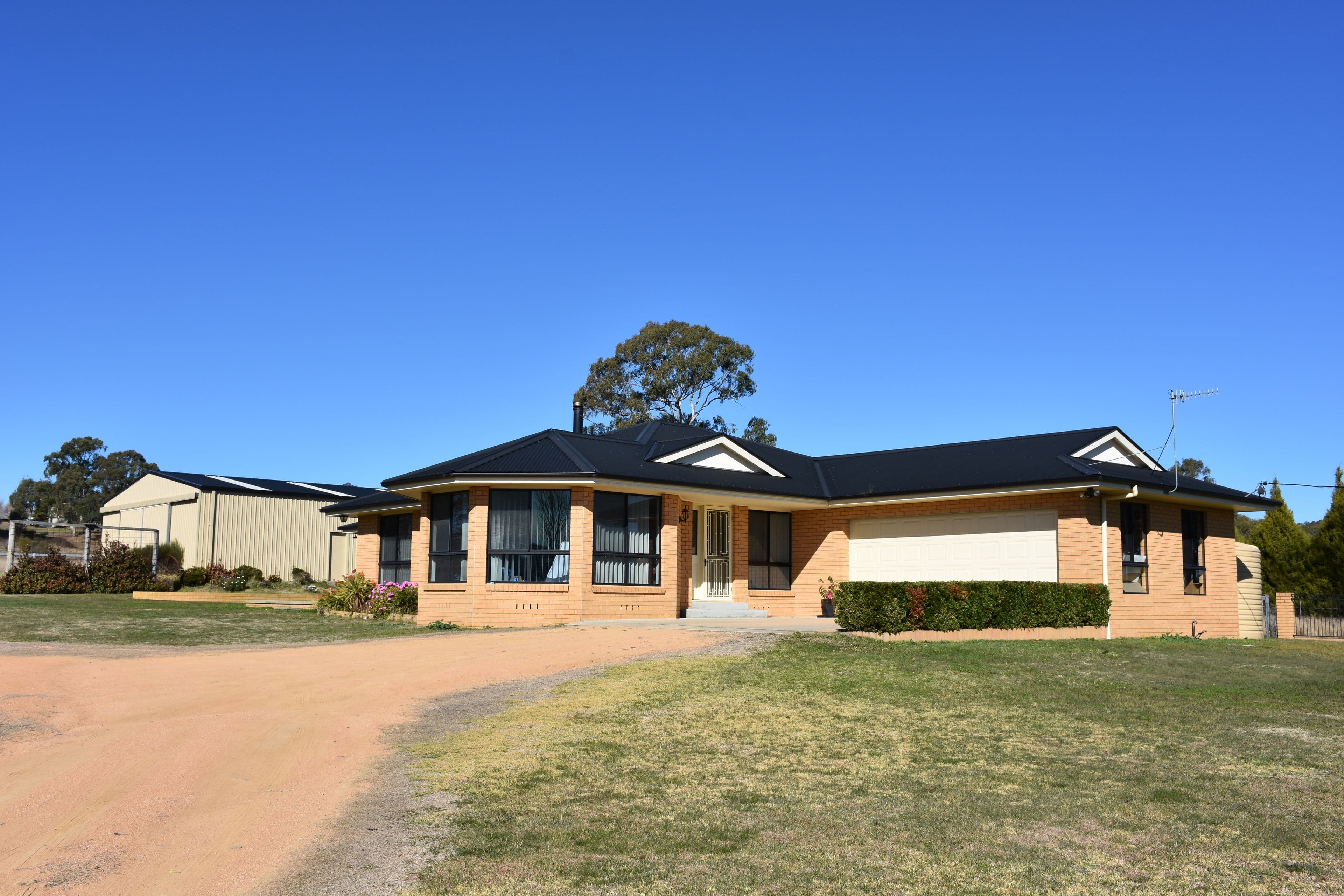 205 Hunter Street, Glen Innes NSW 2370, Glen Innes - Image 1