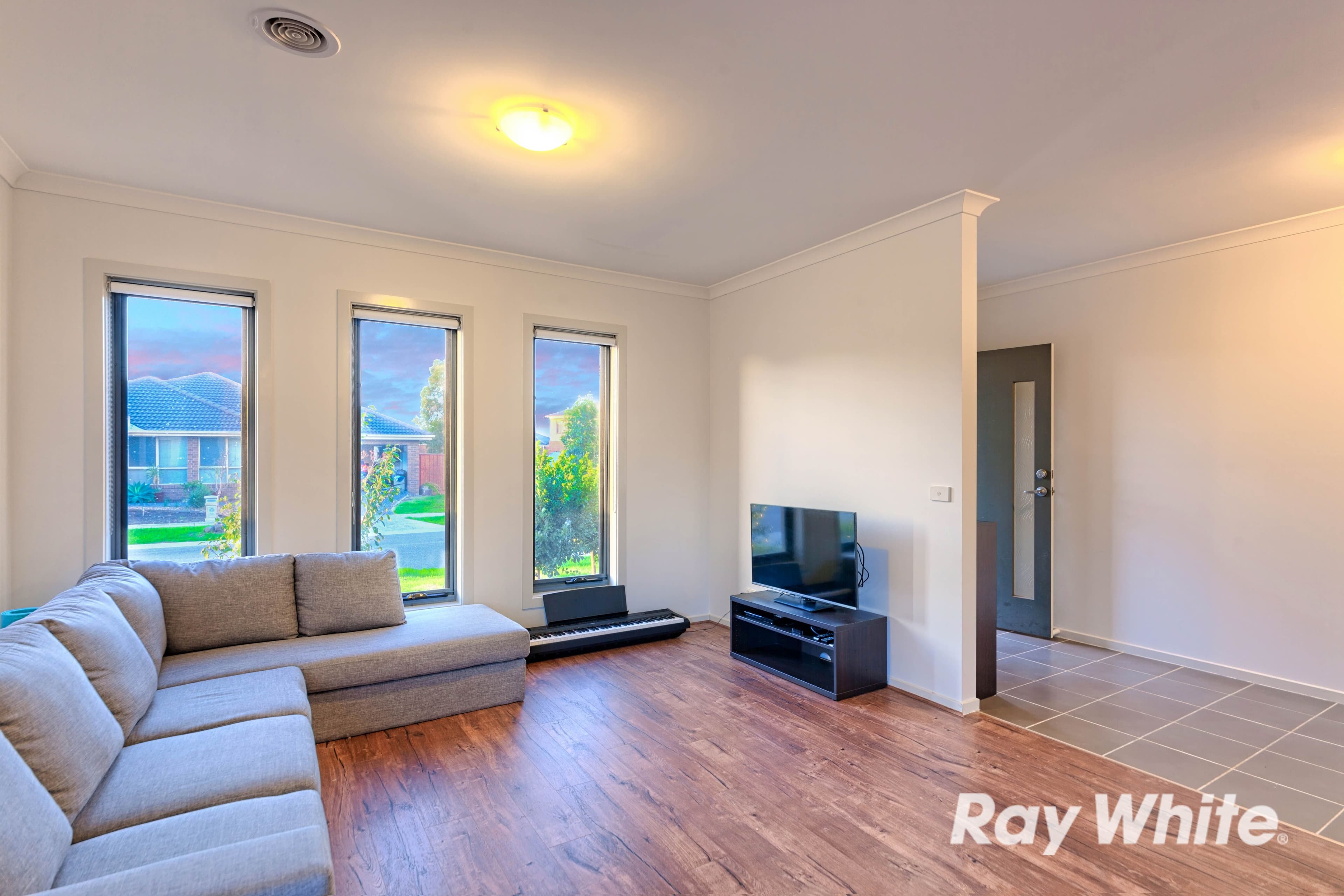 18 EARTH Street, Point Cook VIC 3030, Point Cook - Thumbnail 8