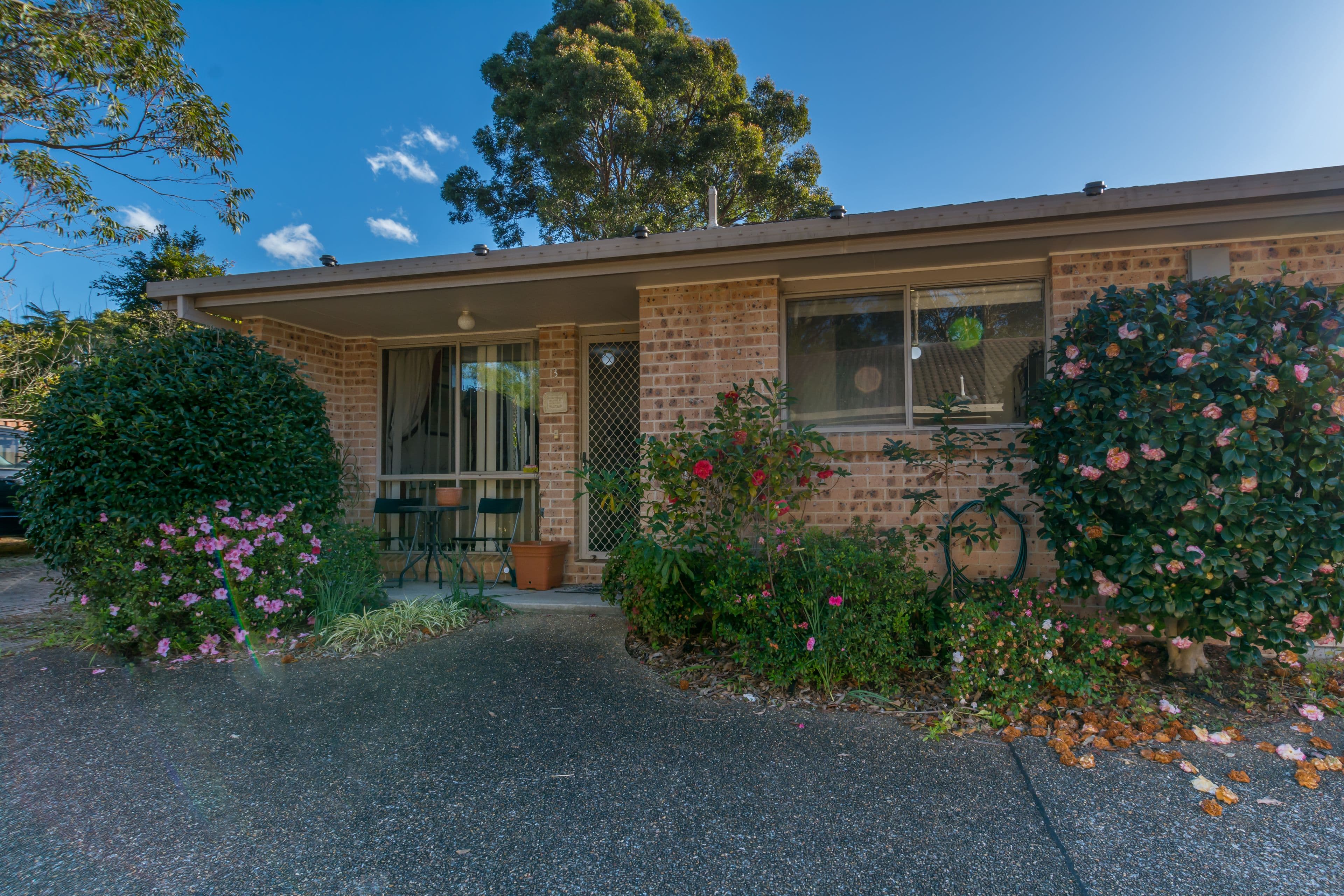 6 Carisbrooke Close, Bomaderry NSW 2541, Bomaderry - Image 1