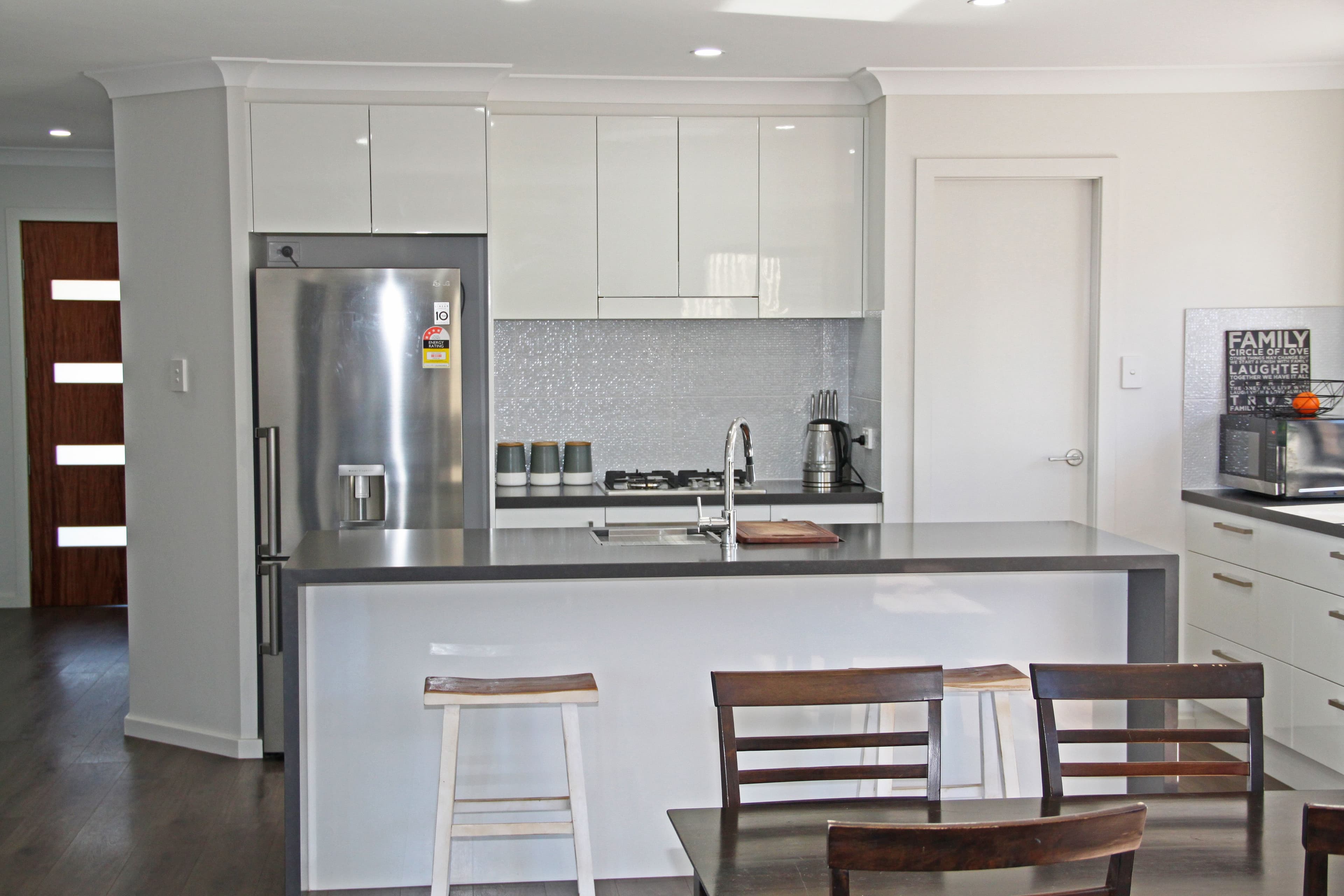 10 Red Cedar Ridge, Kew - Thumbnail 2