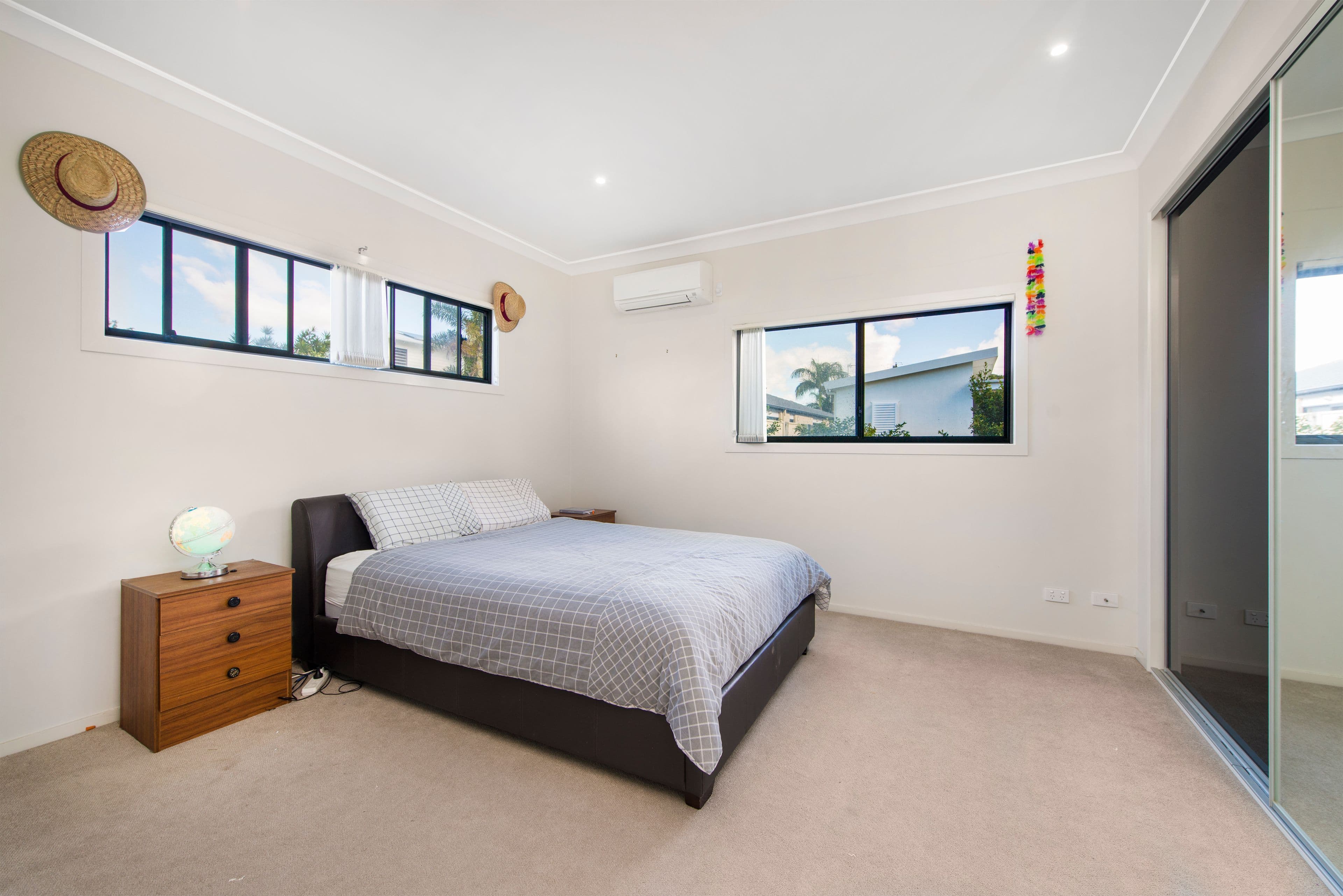 44 Seagull Avenue, Mermaid Beach QLD 4218, Mermaid Beach - Thumbnail 5