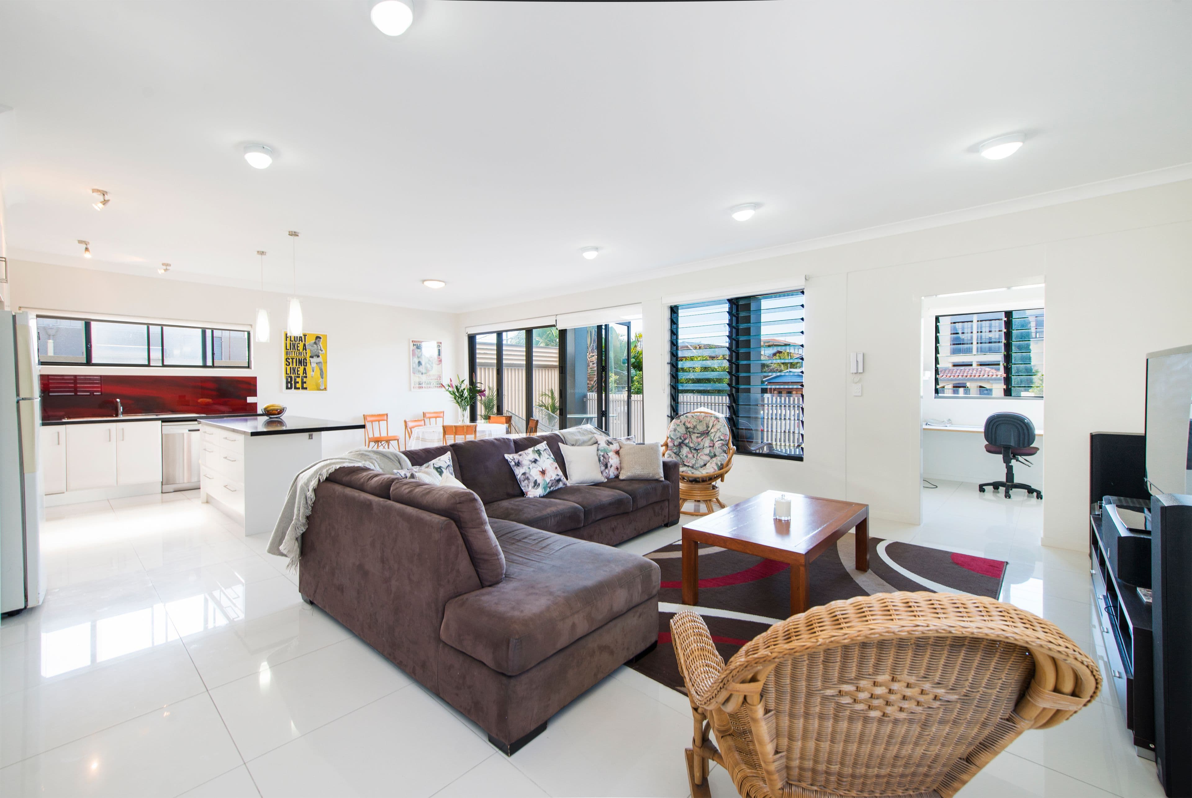 44 Seagull Avenue, Mermaid Beach QLD 4218, Mermaid Beach - Thumbnail 2