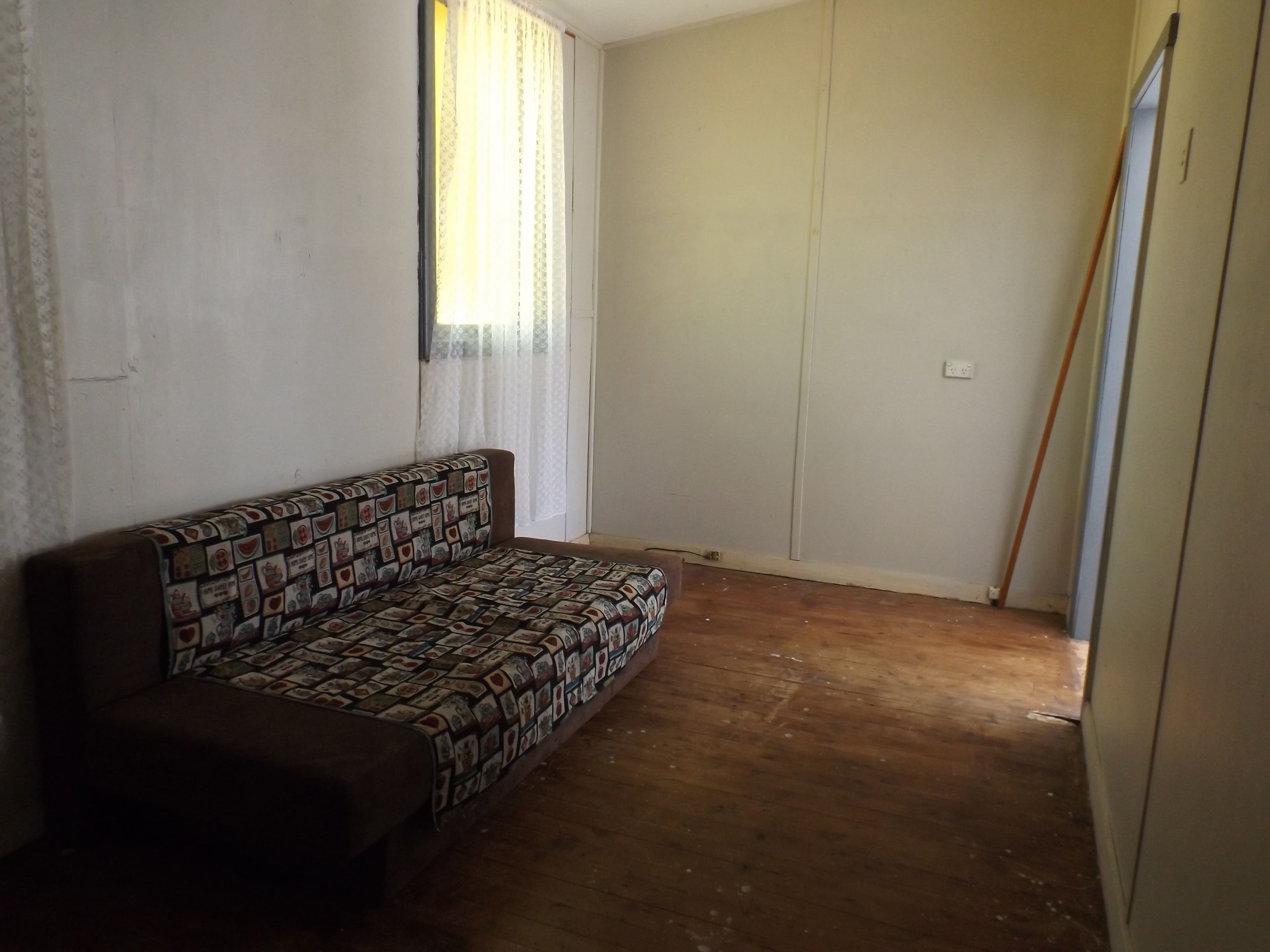 19 Dudley Street, Ashford - Thumbnail 2