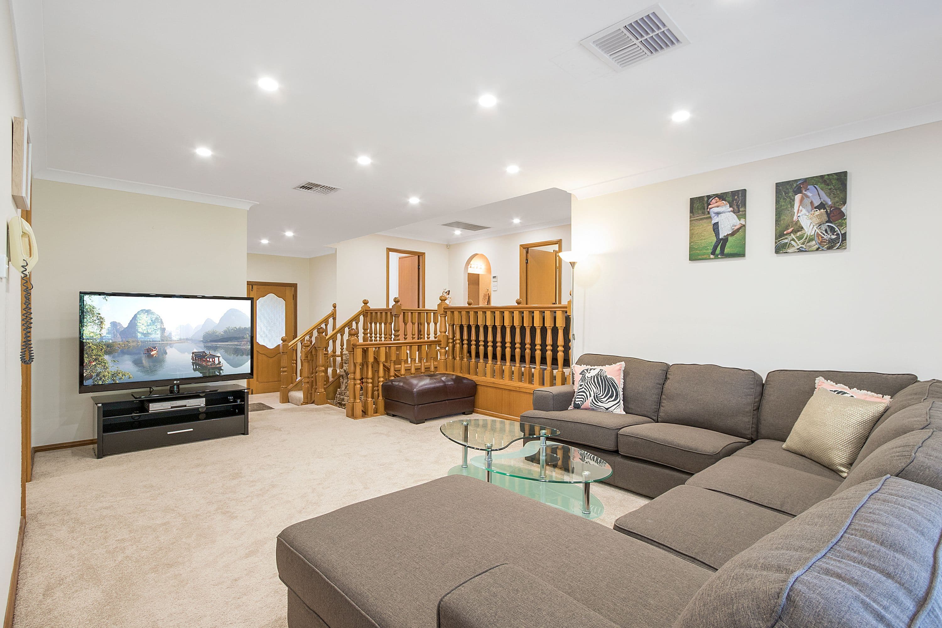 16 Rutherglen Avenue, Richmond NSW 2753, Richmond - Thumbnail 2