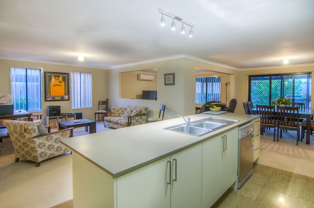 39 Barchester Avenue, Truganina VIC 3029, Truganina - Thumbnail 6