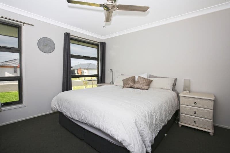 10 Bowerbird Street, South Nowra - Thumbnail 5
