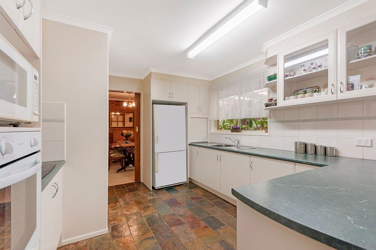 8020 Port Fairy Road, Hamilton VIC 3300, Hamilton - Thumbnail 2