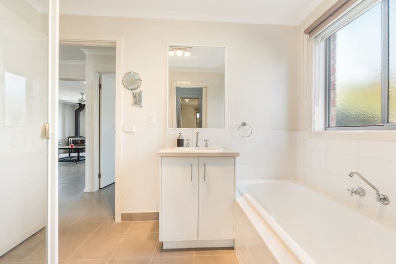 31 Bruce Street, Bannockburn VIC 3331, Bannockburn - Thumbnail 6
