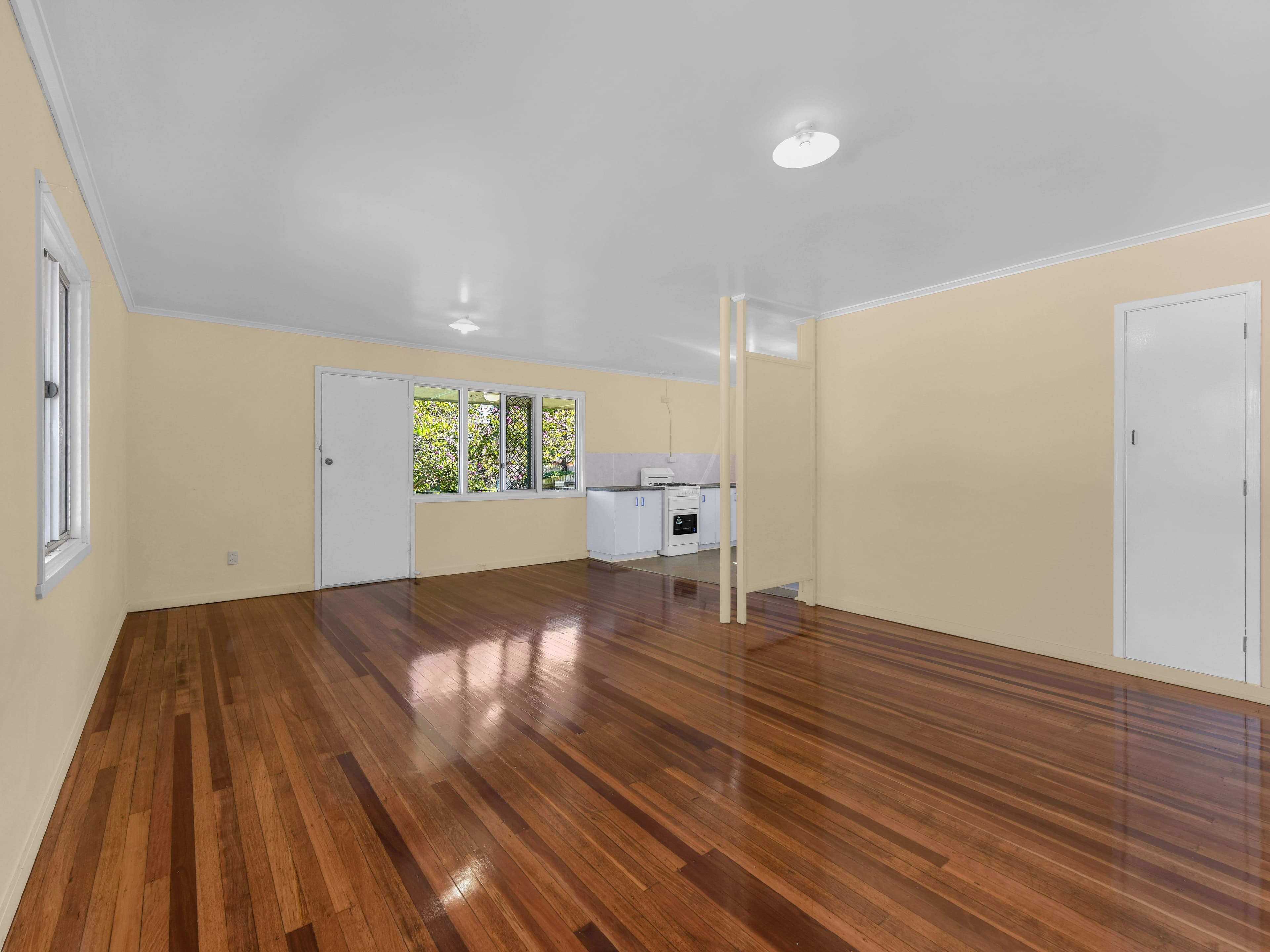 31 Rutherford Street, Stafford Heights QLD 4053, Stafford Heights - Thumbnail 5