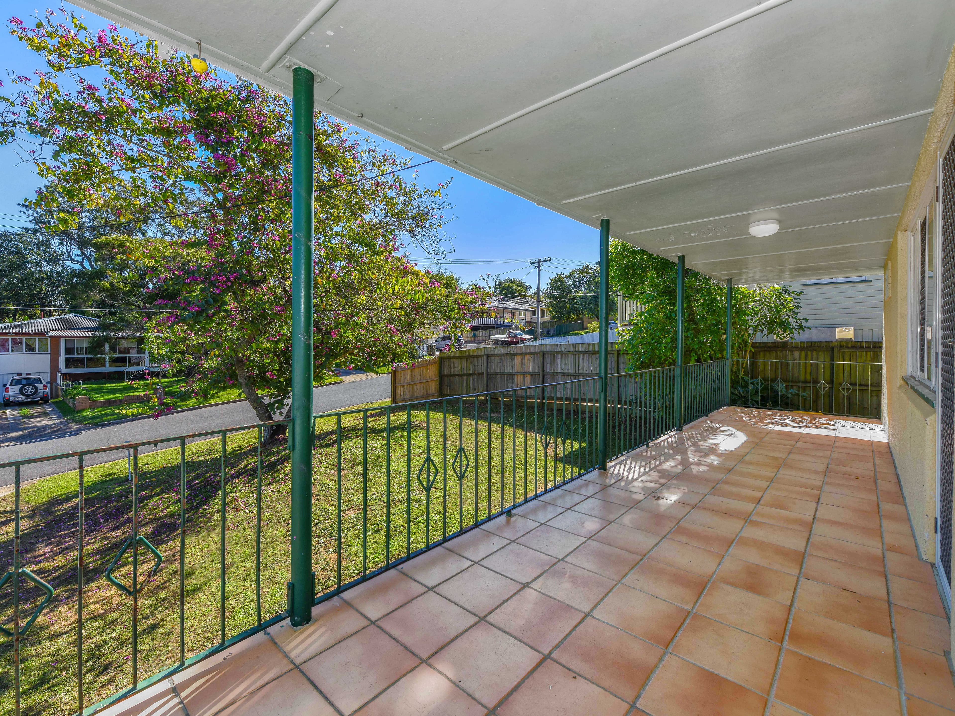 31 Rutherford Street, Stafford Heights QLD 4053, Stafford Heights - Thumbnail 3