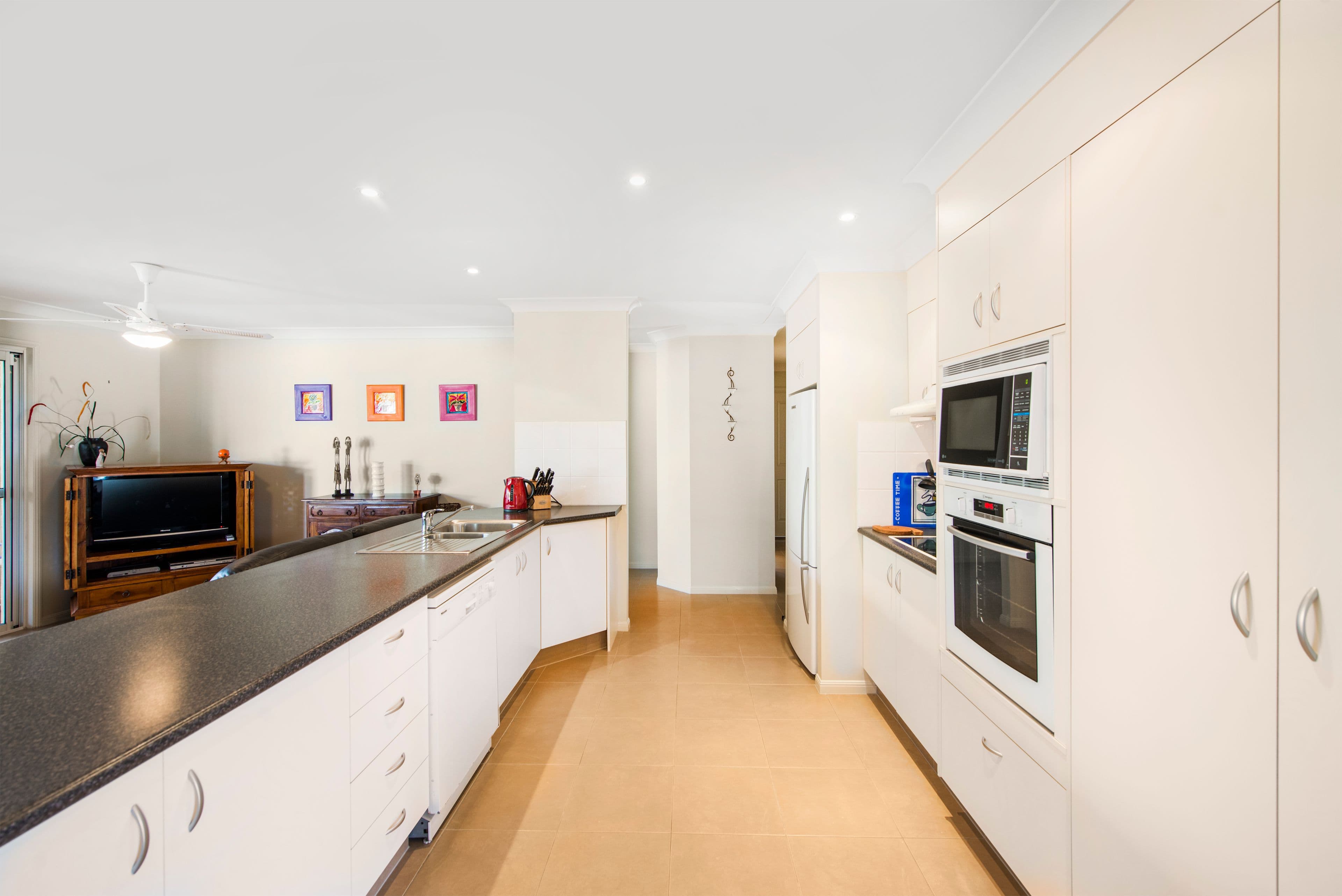30 Coronet Crescent, Burleigh Waters QLD 4220, Burleigh Waters - Thumbnail 4