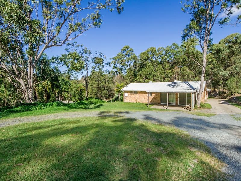 50 Columbine Way, Gaven QLD 4211, Gaven - Thumbnail 2
