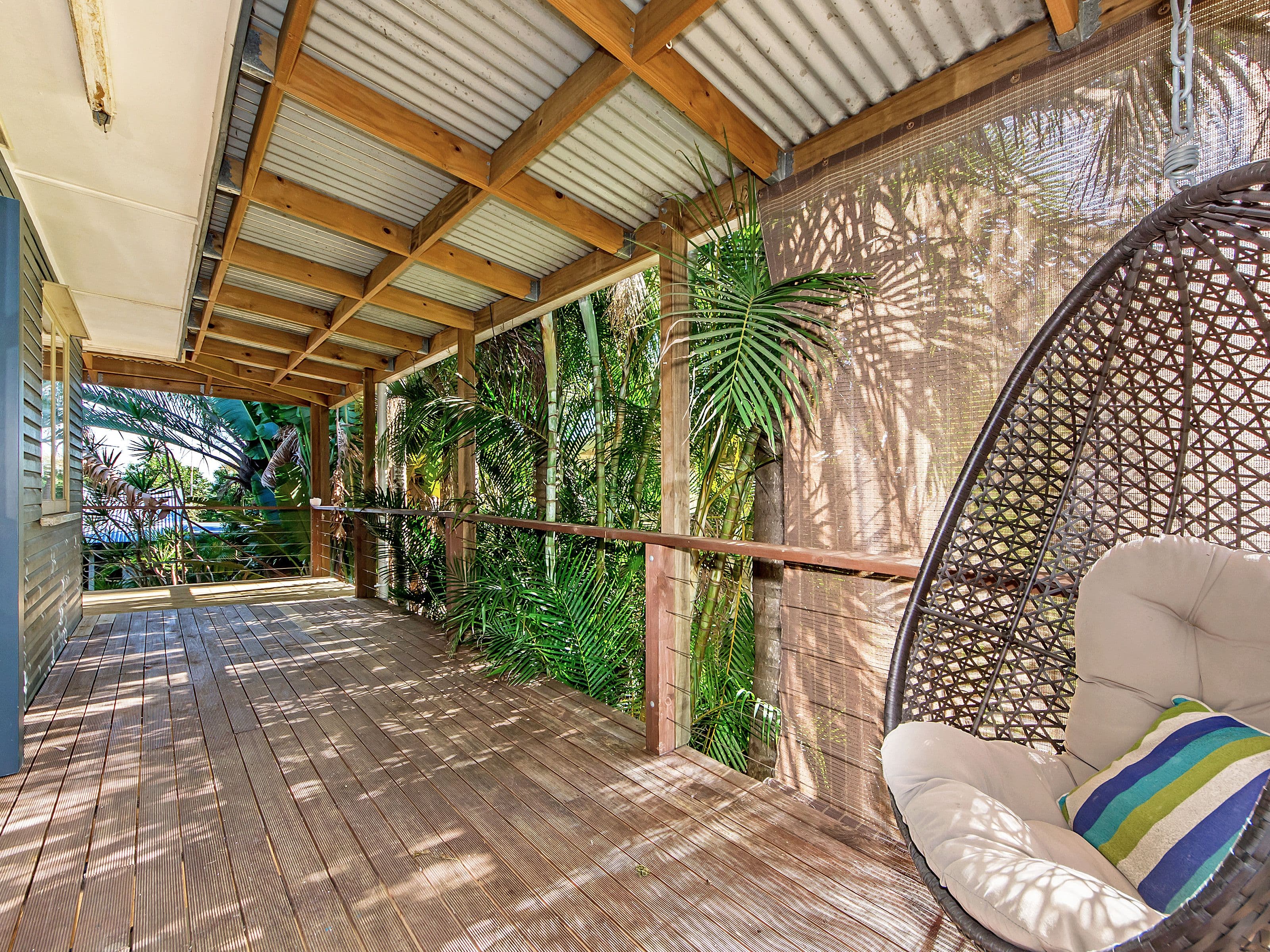 11 Ridgeway Avenue, Southport QLD 4215, Southport - Thumbnail 3