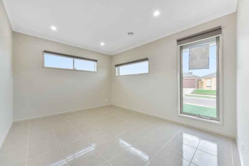 36 Samsara Avenue, Truganina VIC 3029, Truganina - Thumbnail 7