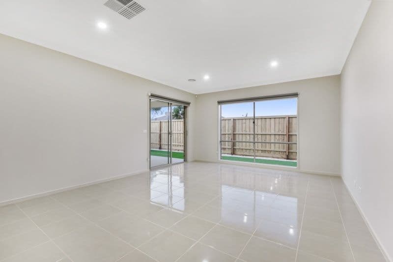 36 Samsara Avenue, Truganina VIC 3029, Truganina - Thumbnail 8