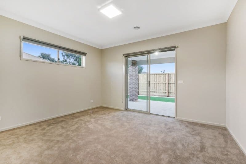 36 Samsara Avenue, Truganina VIC 3029, Truganina - Thumbnail 2