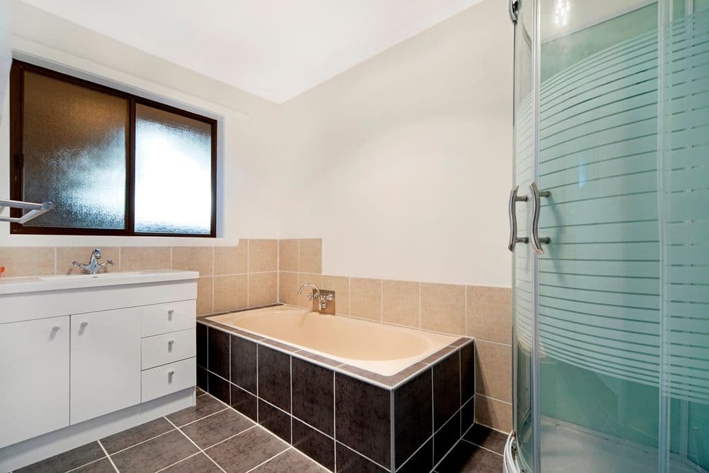 86 Grandview Grove, Wendouree  Victoria  3355, Australia, Wendouree - Thumbnail 7