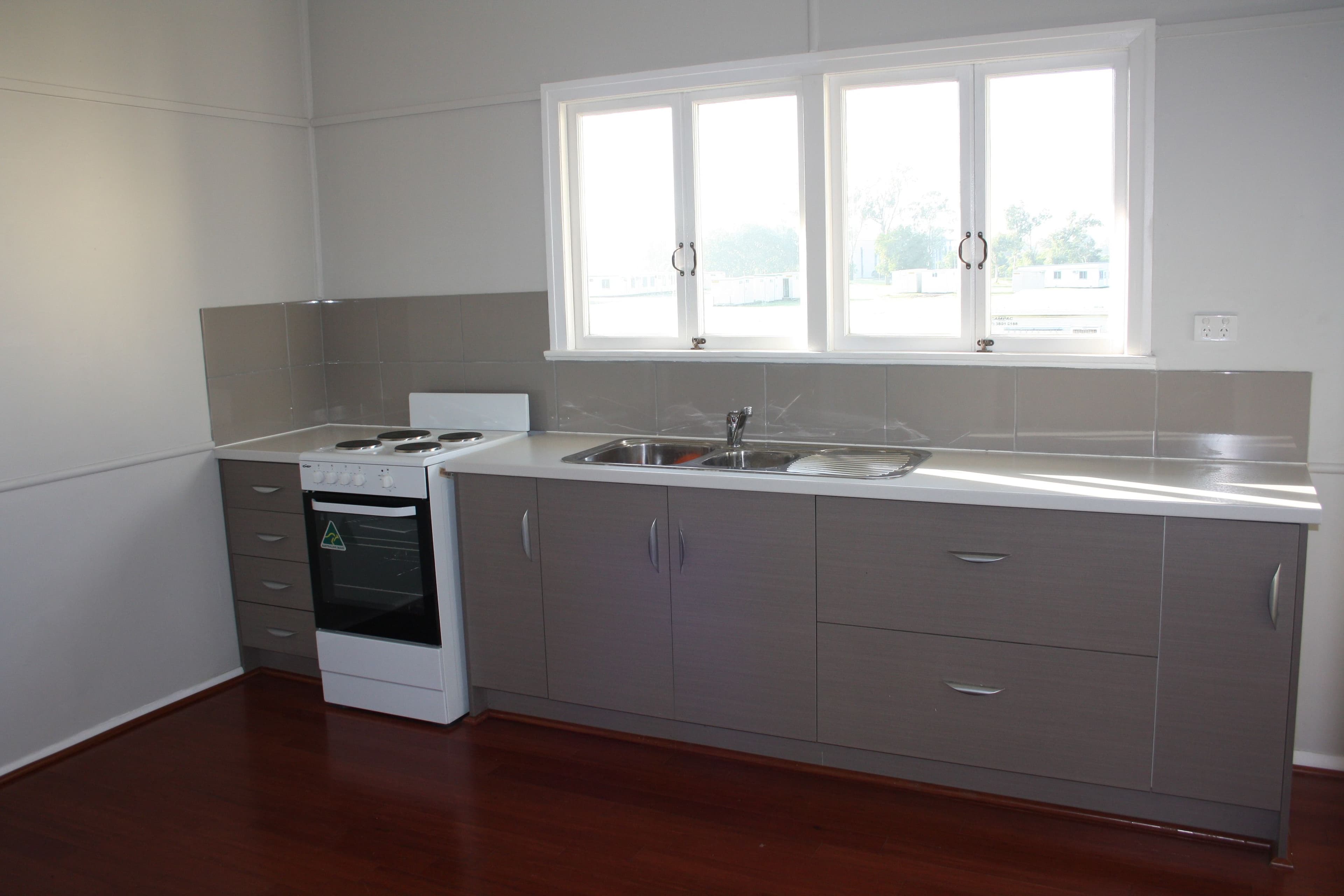 8 Lower Cross Street, Goodna QLD 4300, Goodna - Thumbnail 5