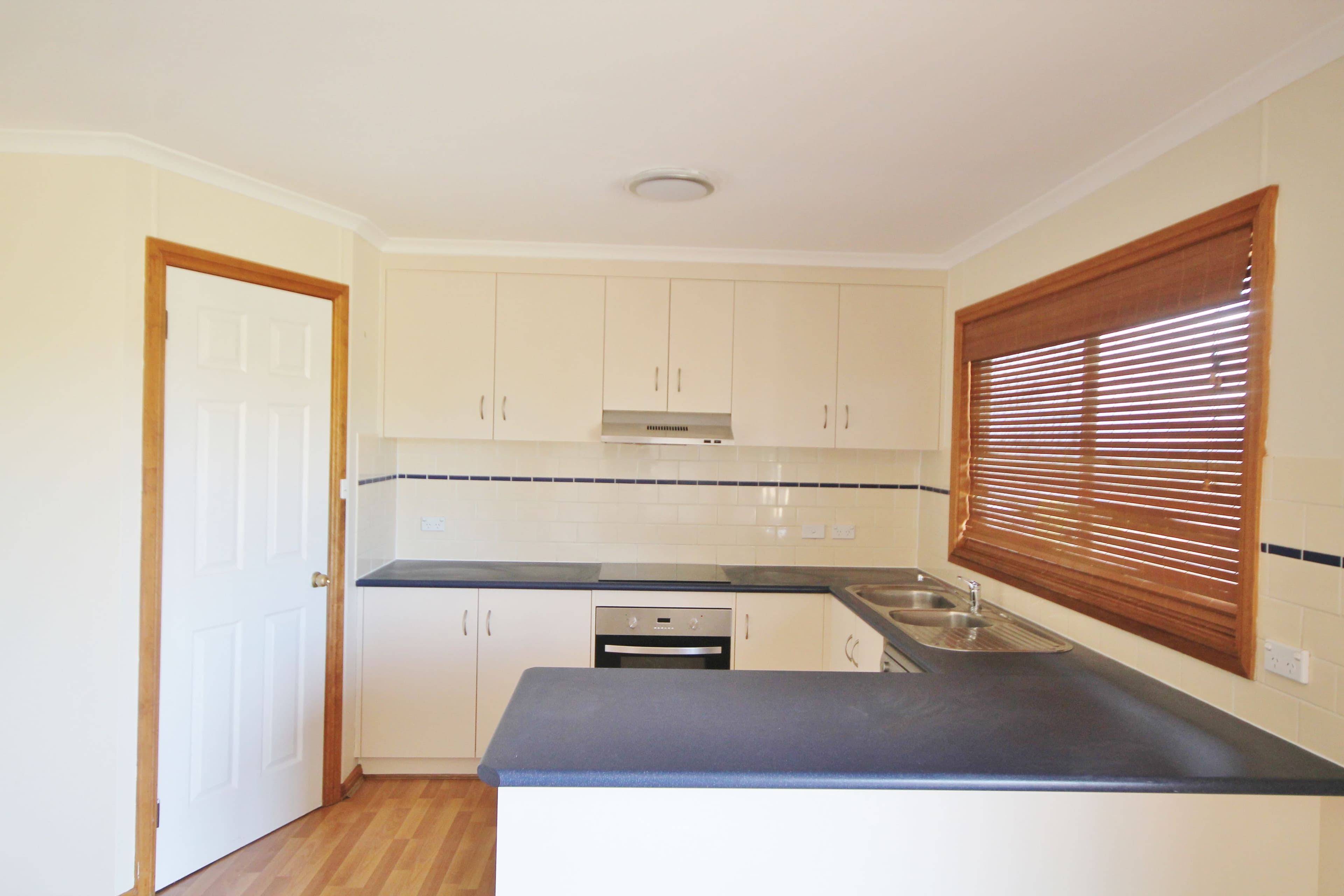 171 Back Creek Road, Young - Thumbnail 2