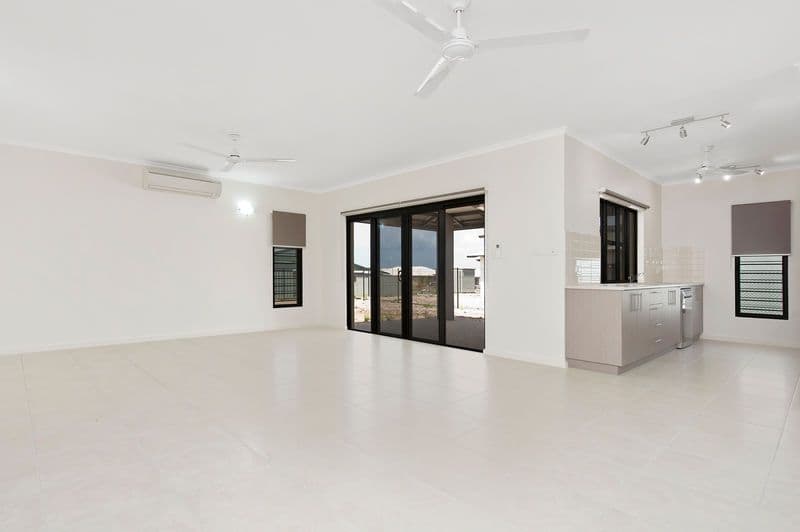 24 Bell Crescent, Bellamack NT 0832, Bellamack - Thumbnail 2