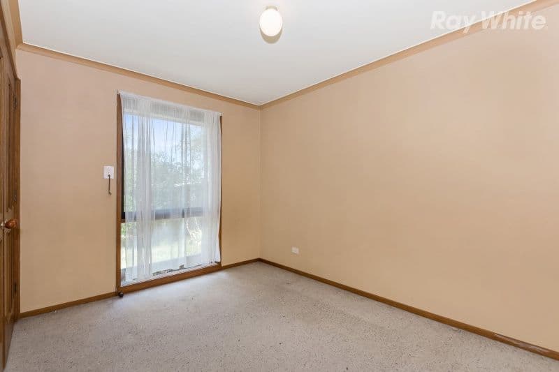 5 Denver Court, Hampton Park VIC 3976, Hampton Park - Thumbnail 3