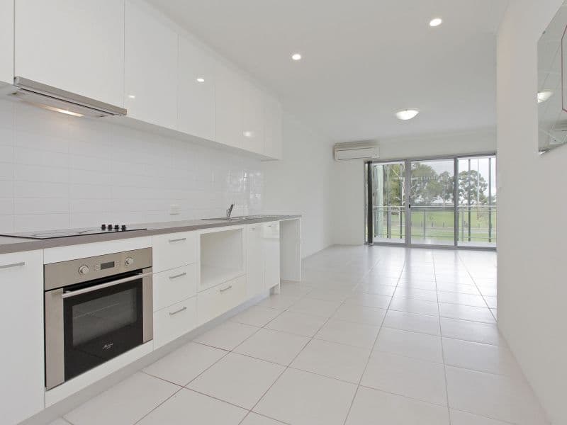 19/129 Briggs Street, Kewdale WA 6105, Kewdale - Image 1