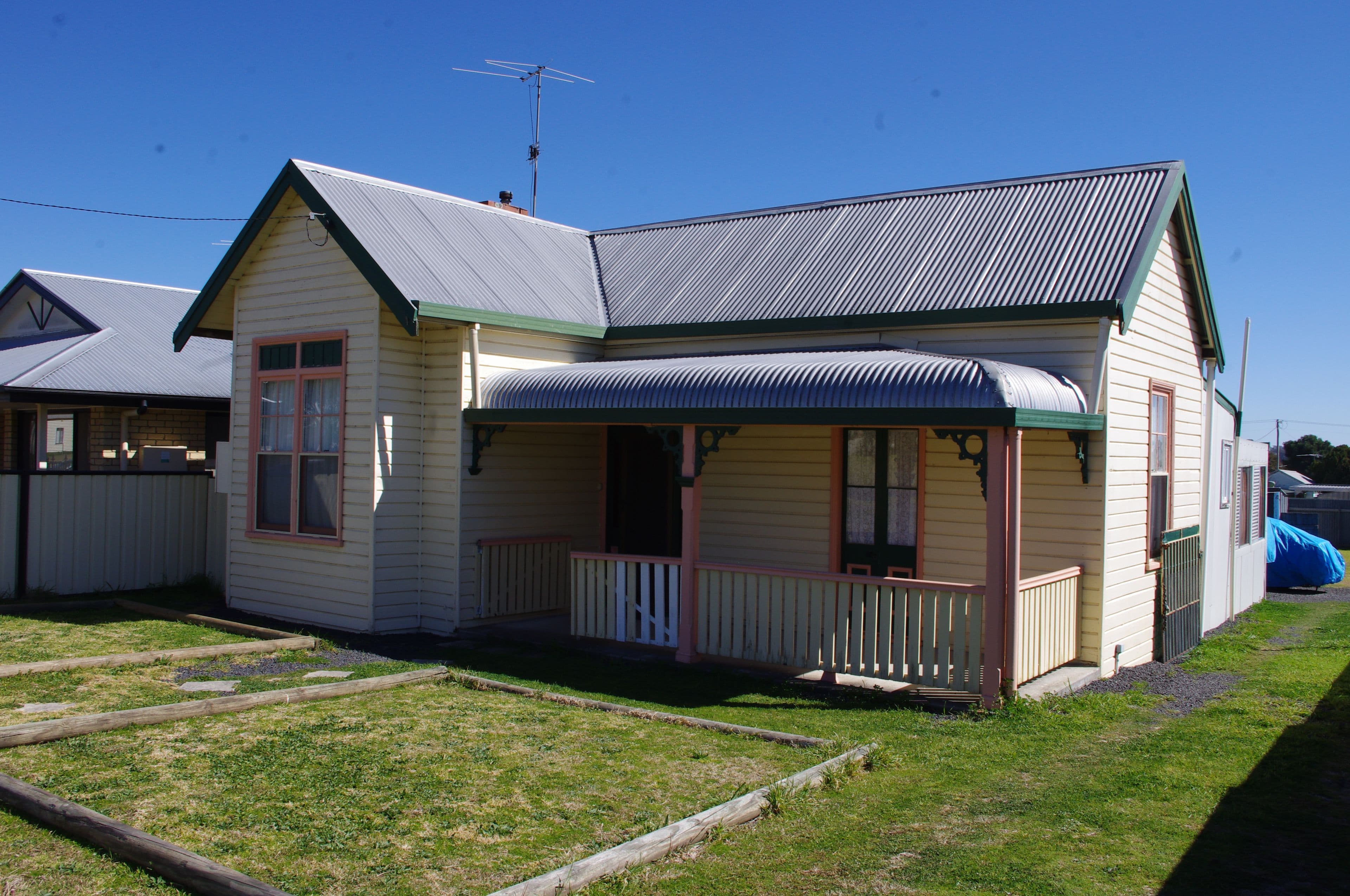 8 Rorey Street, DELACOMBE VIC 3356, Delacombe - Thumbnail 3