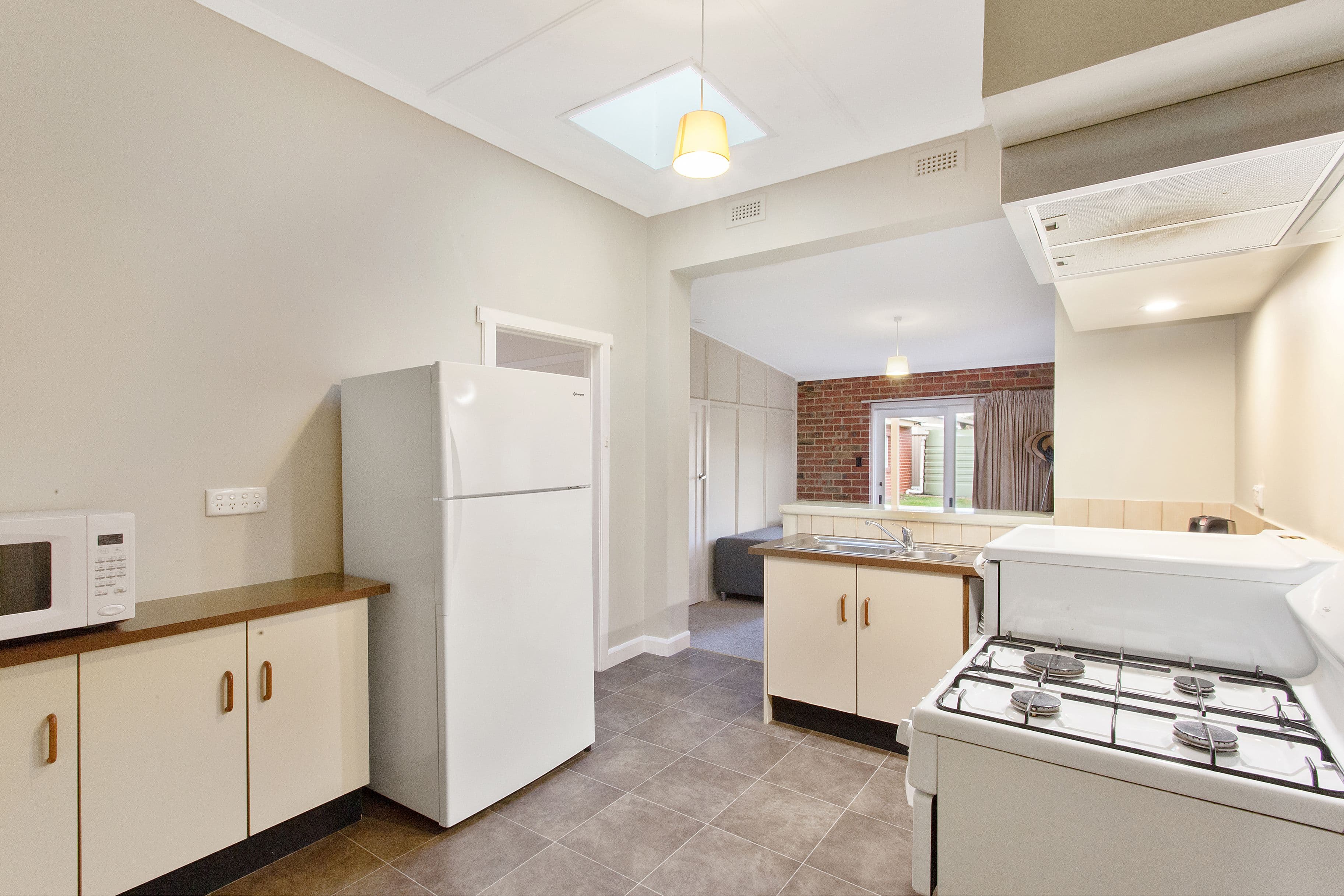 67 Belsize Avenue, Carnegie VIC 3163, Carnegie - Thumbnail 5