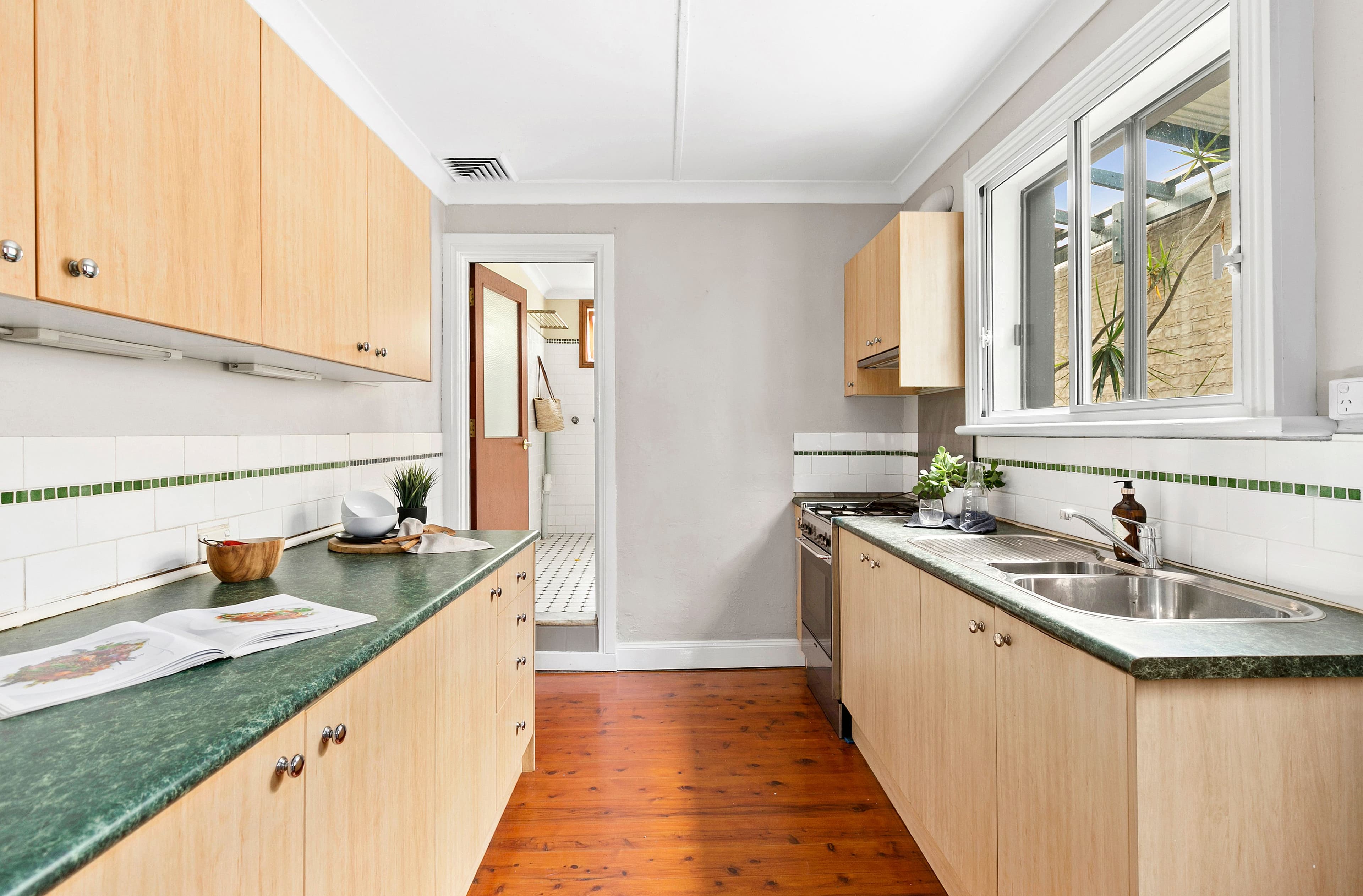 83 Park Road, Sydenham - Thumbnail 4